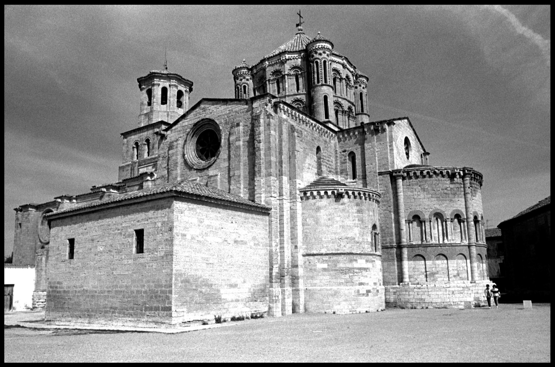 Colegiata de Santa María la Mayor en Toro. Ampliar. 100ASA