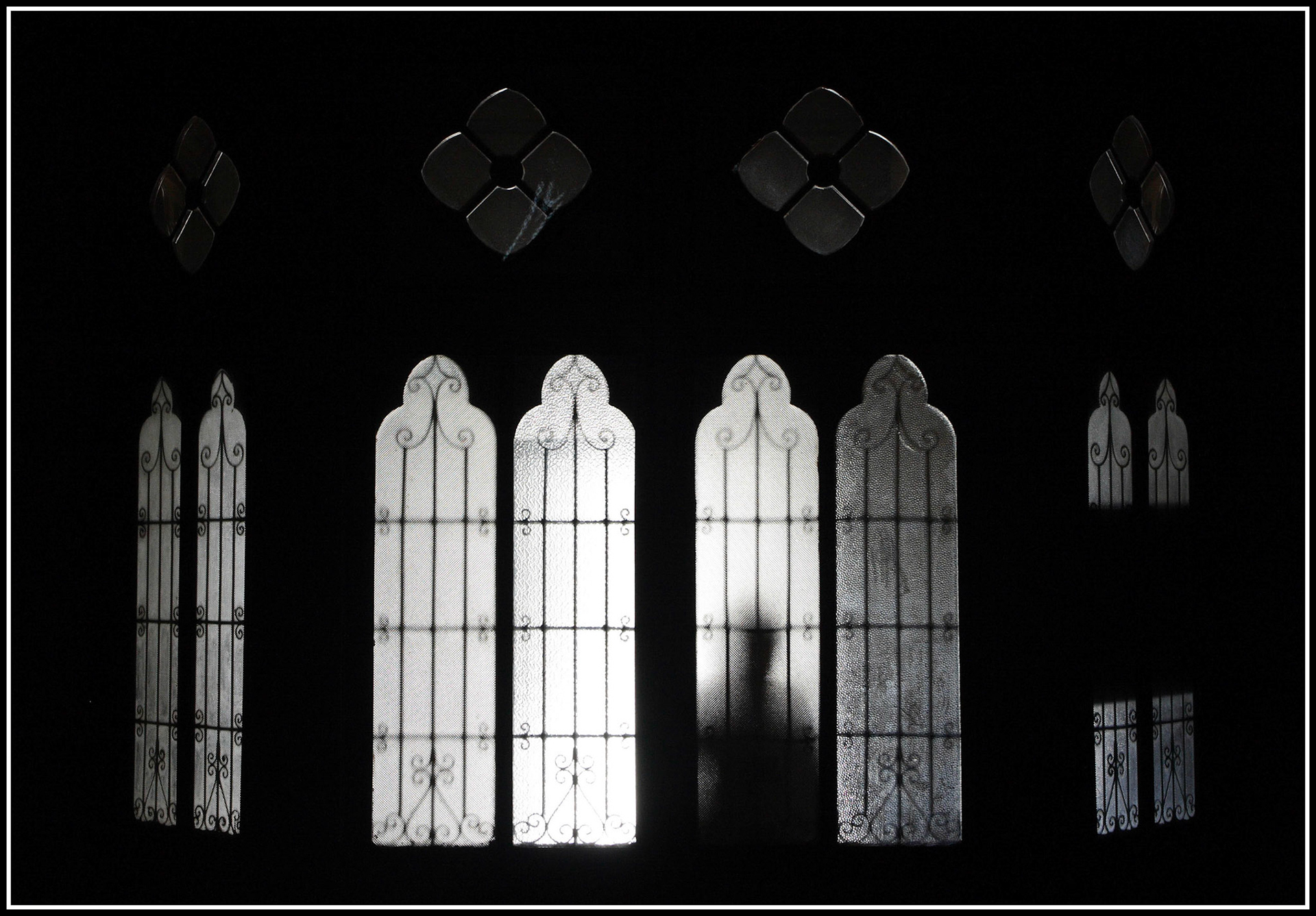 Sombra reflejada en una iglesia de Lugo (es Isabel). Ampliar. iStock posible. Shutterstock posible