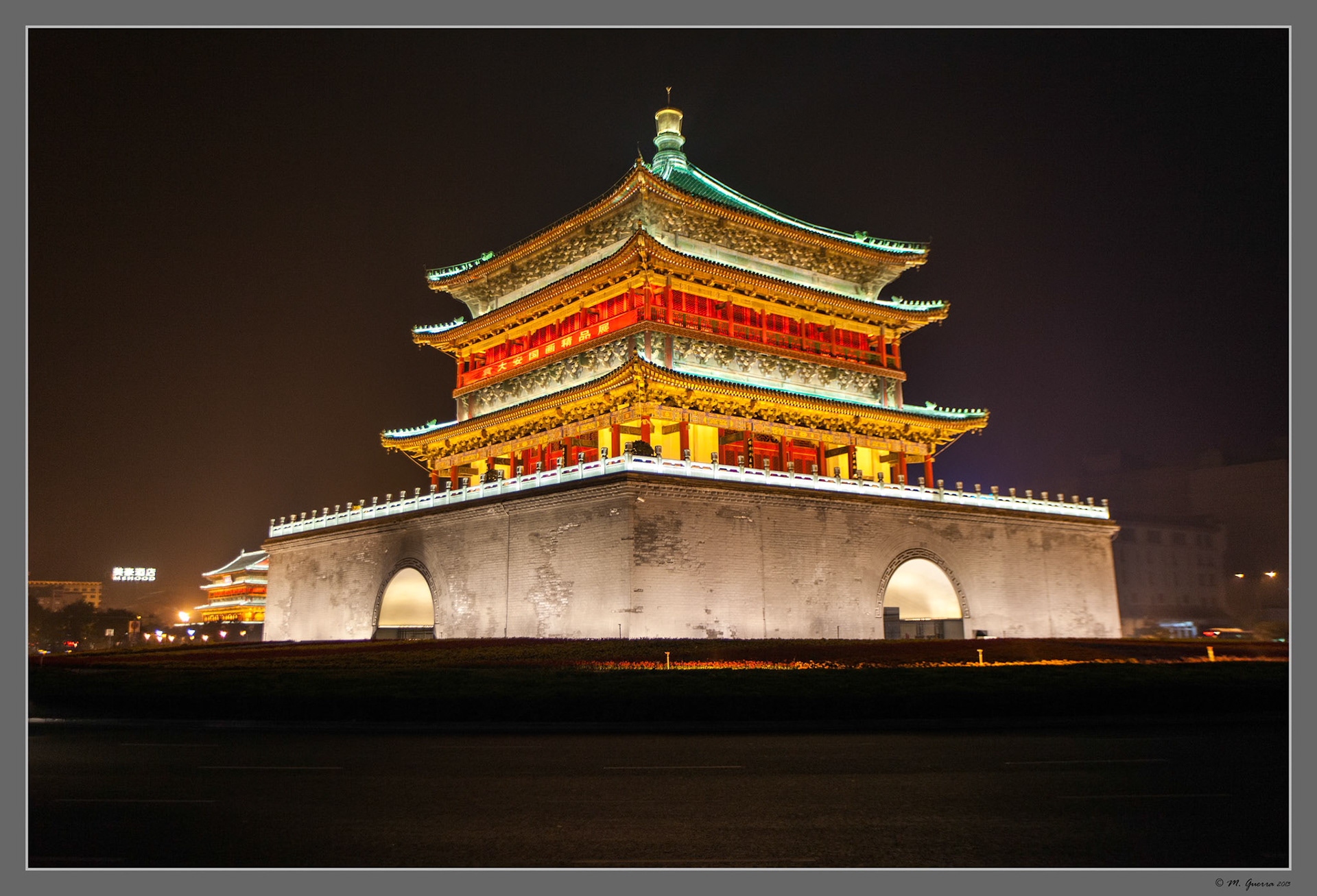 La Bell Tower o Torre de la Campana en Xian. Ampliar. 100ASA