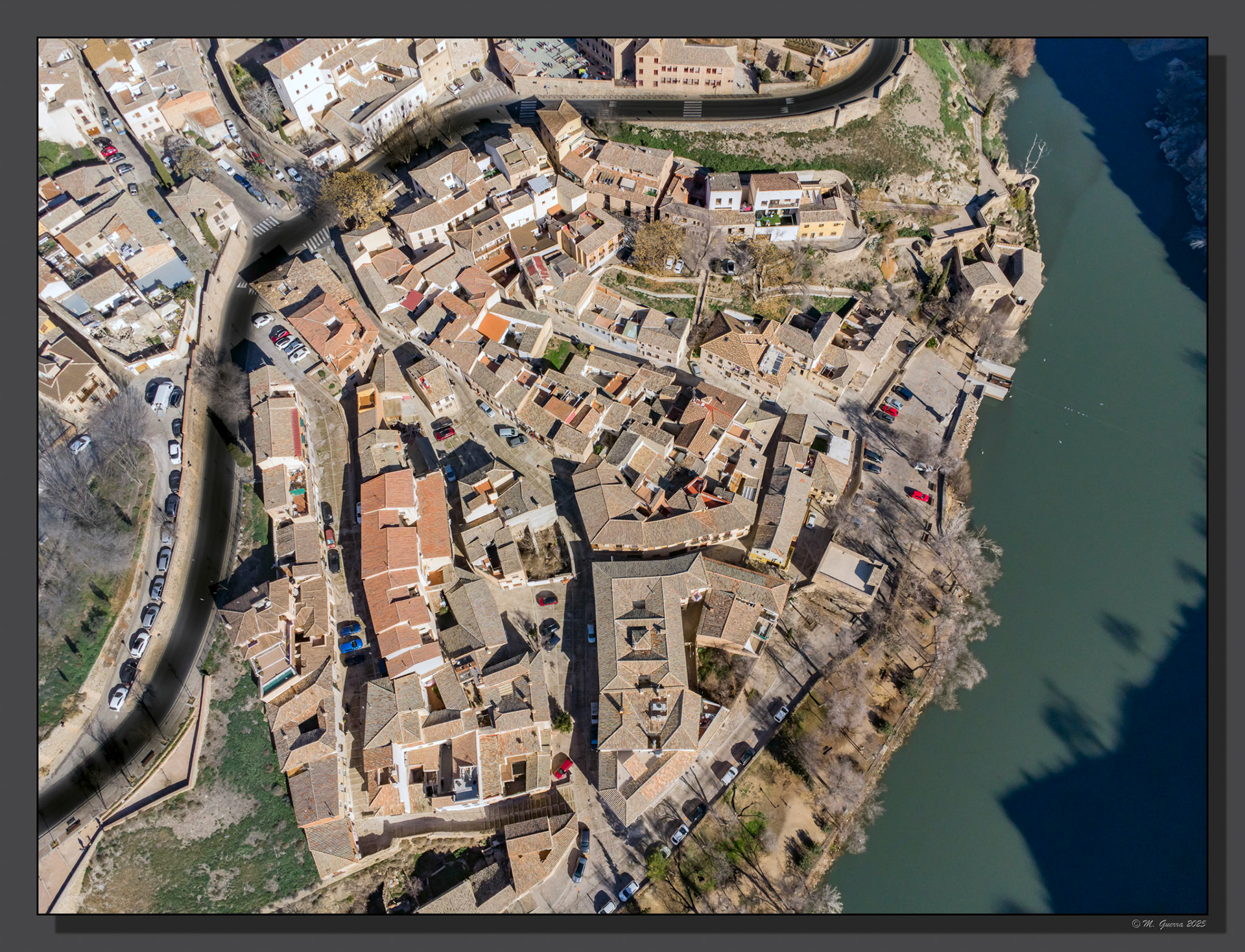 El río Tajo a su paso por Toledo desde el dron