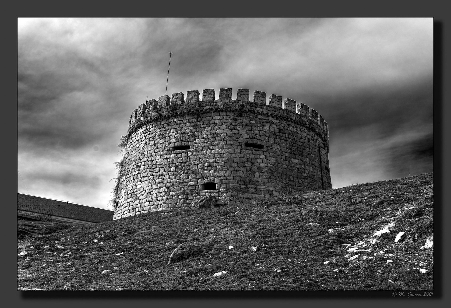 Torreón del castillo de Las Navas del Marqués