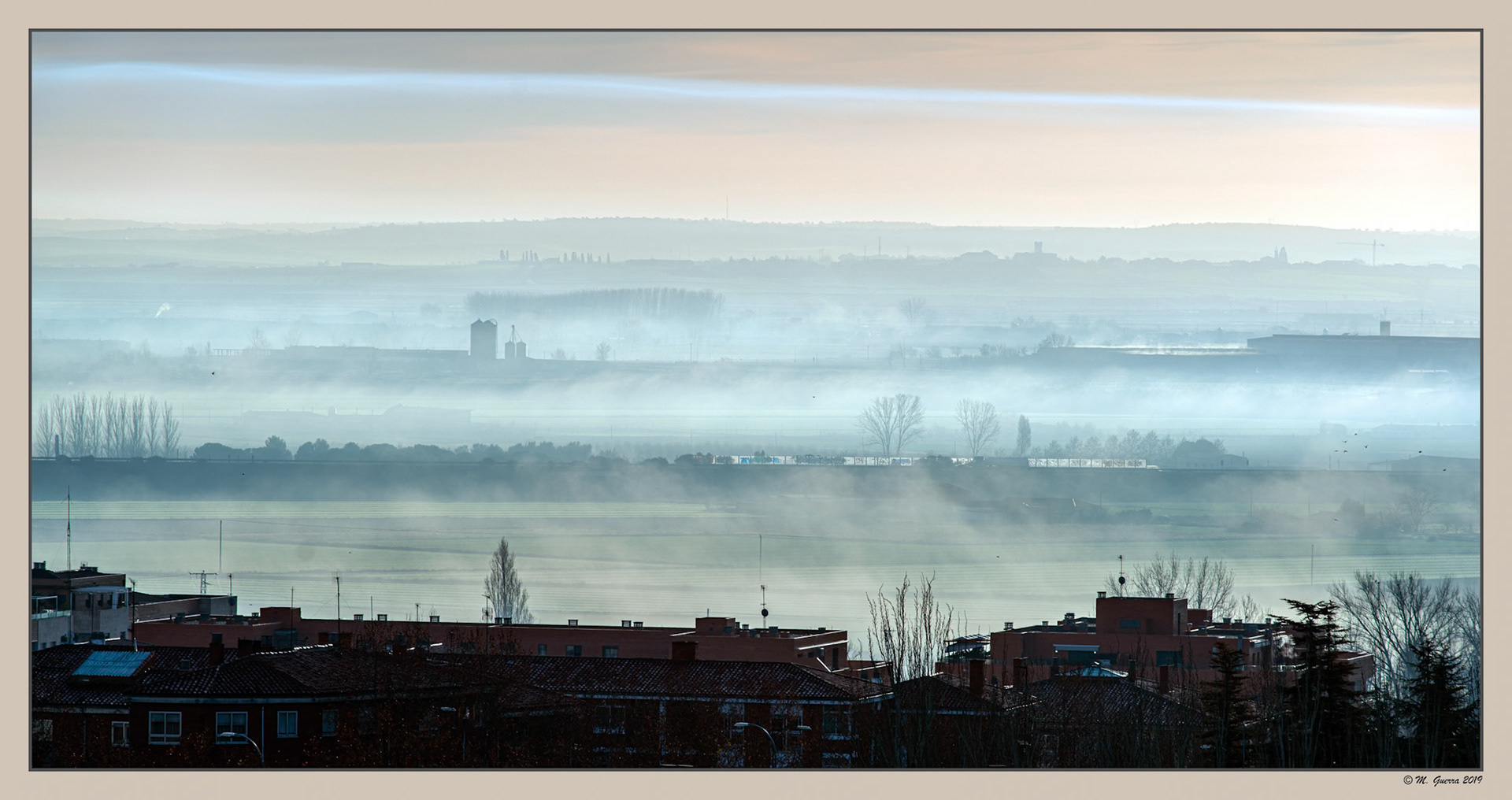 Nieblas en el río Duero desde la casa de Zamora. Ampliar. 100ASA