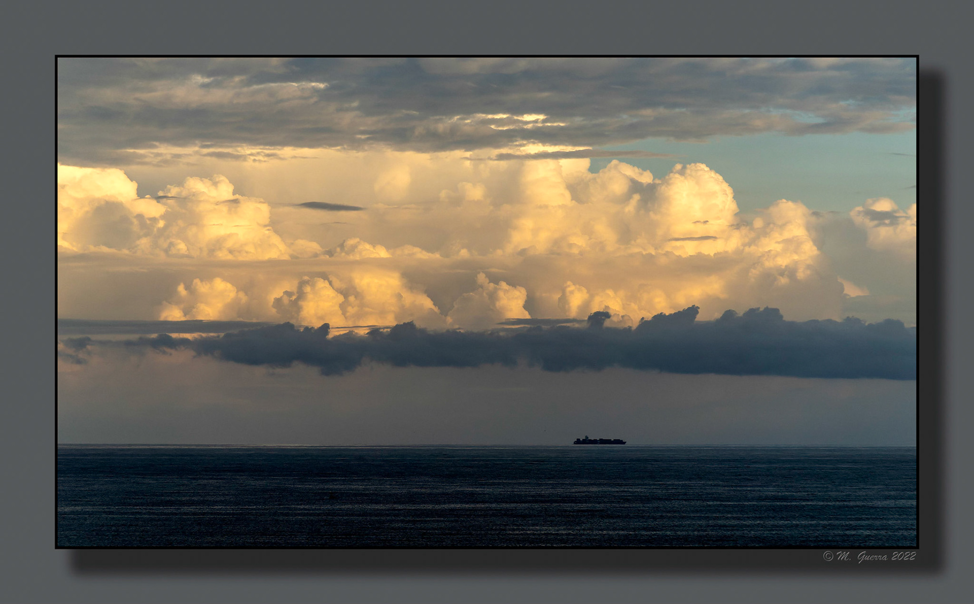 Atardecer con nubes en Calpe