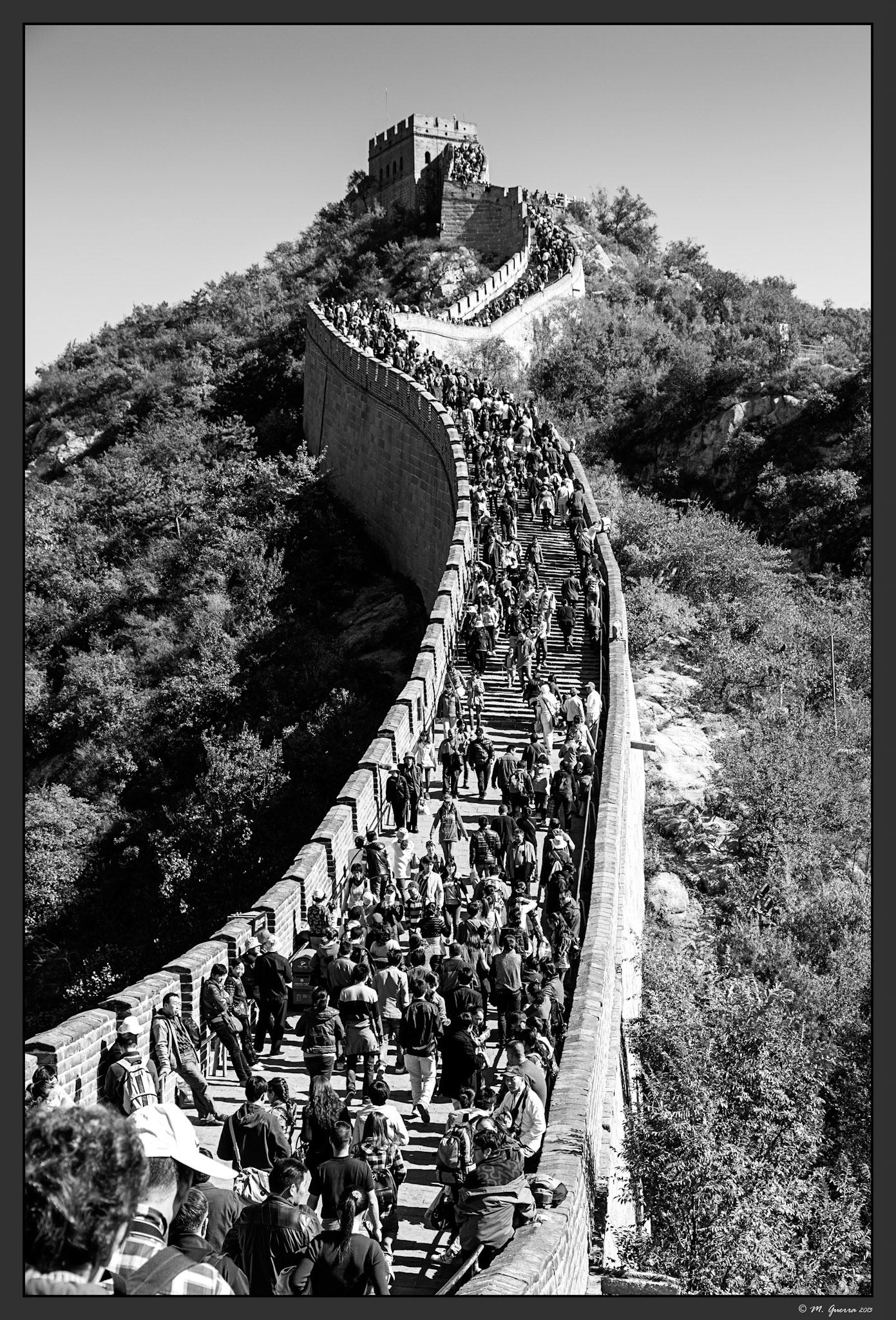 Millones de turistas chinos en La Gran Muralla  en Badaling. Ampliar. 100ASA