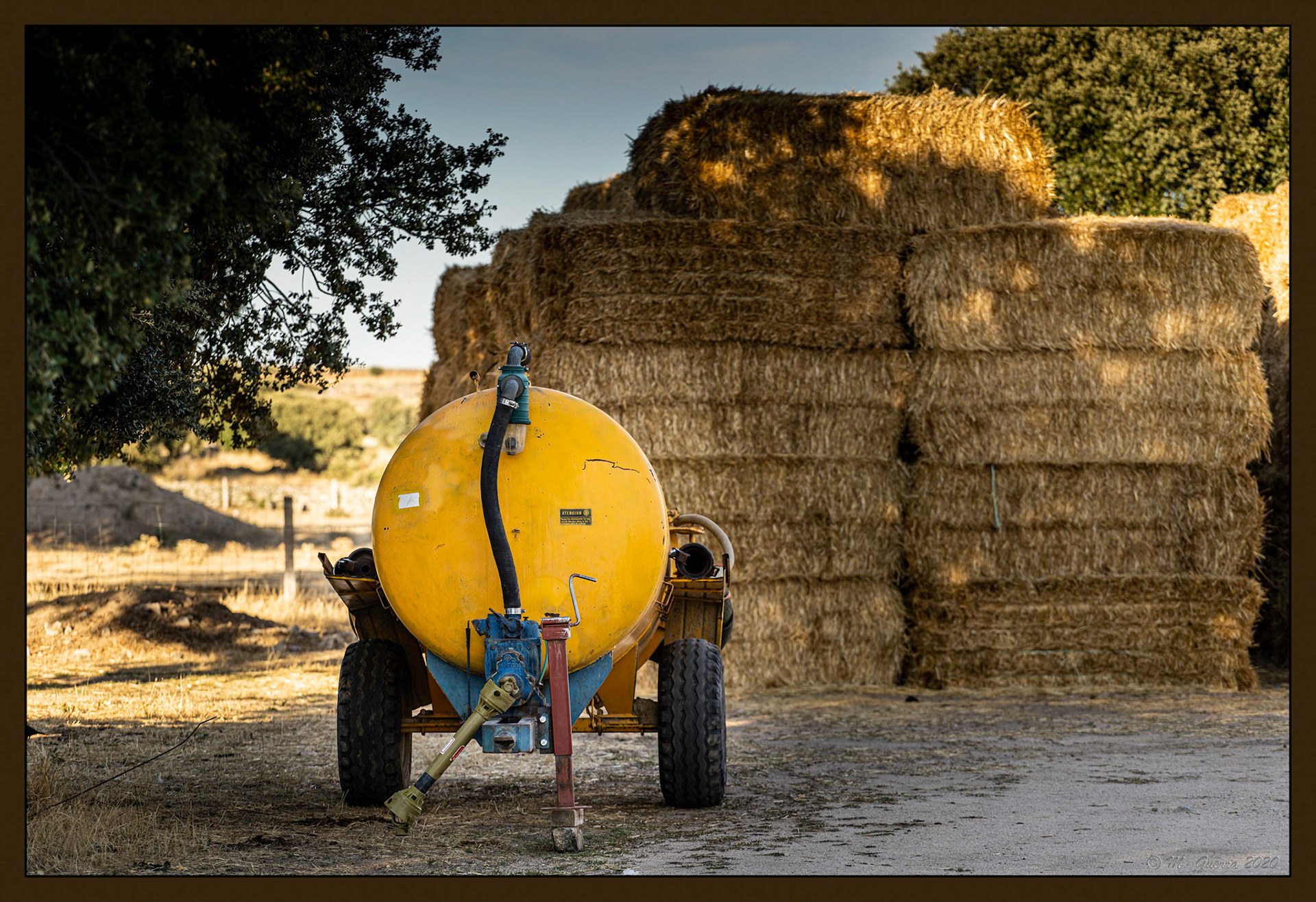 Depósito de agua en Muga. Ampliar