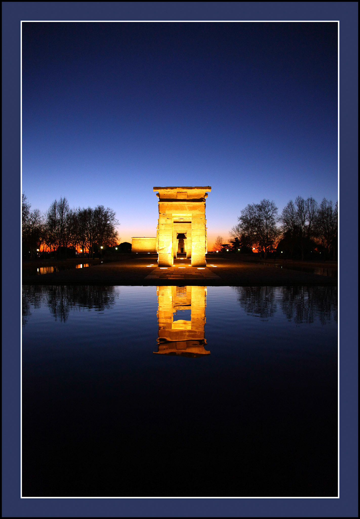 El Templo de Debod en Madrid. Ampliar