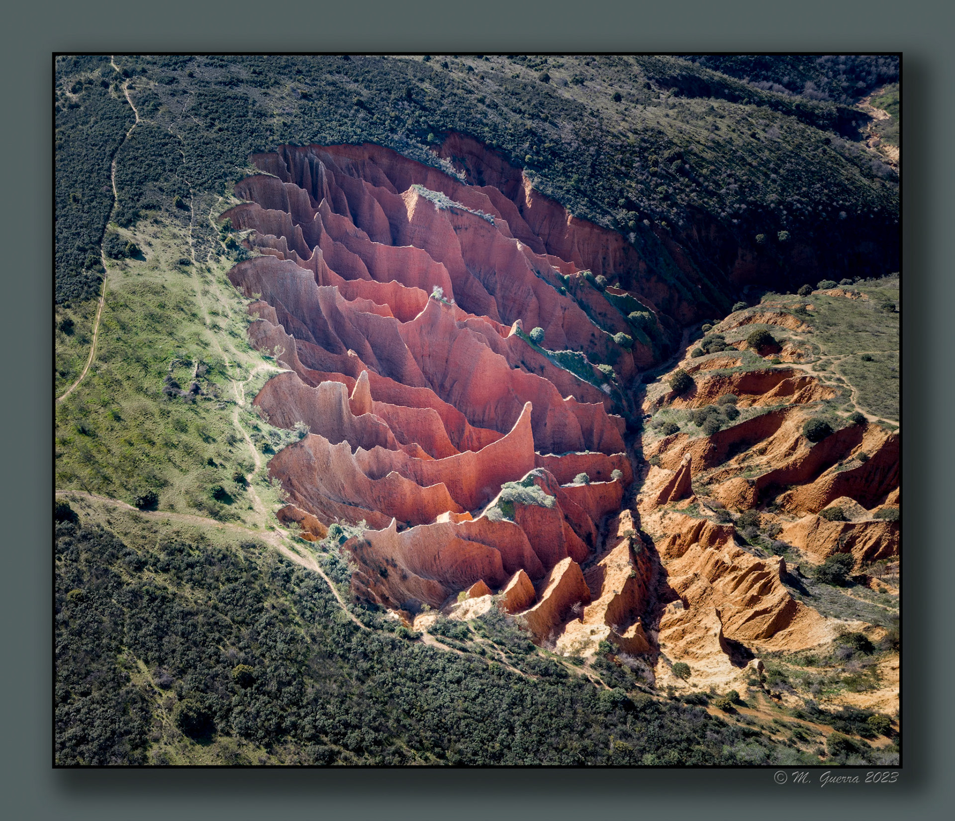 Las Cárcavas de la Oliva desde el dron