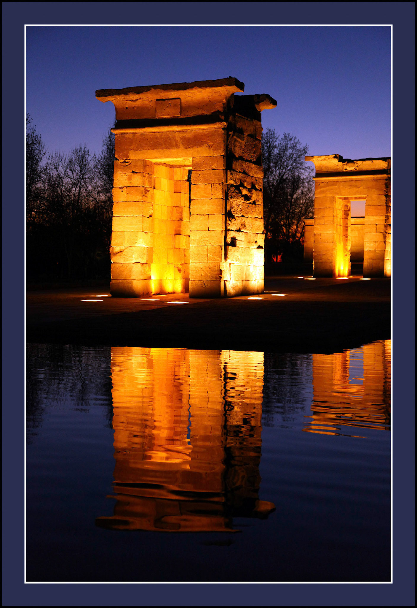 El Templo de Debod en Madrid. Ampliar