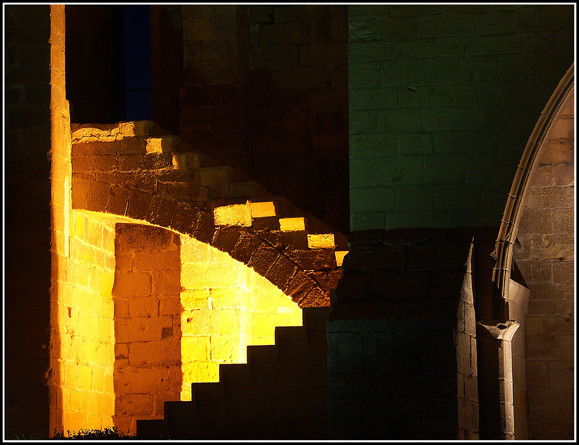 El Parador de Alcañiz de noche. Ampliar