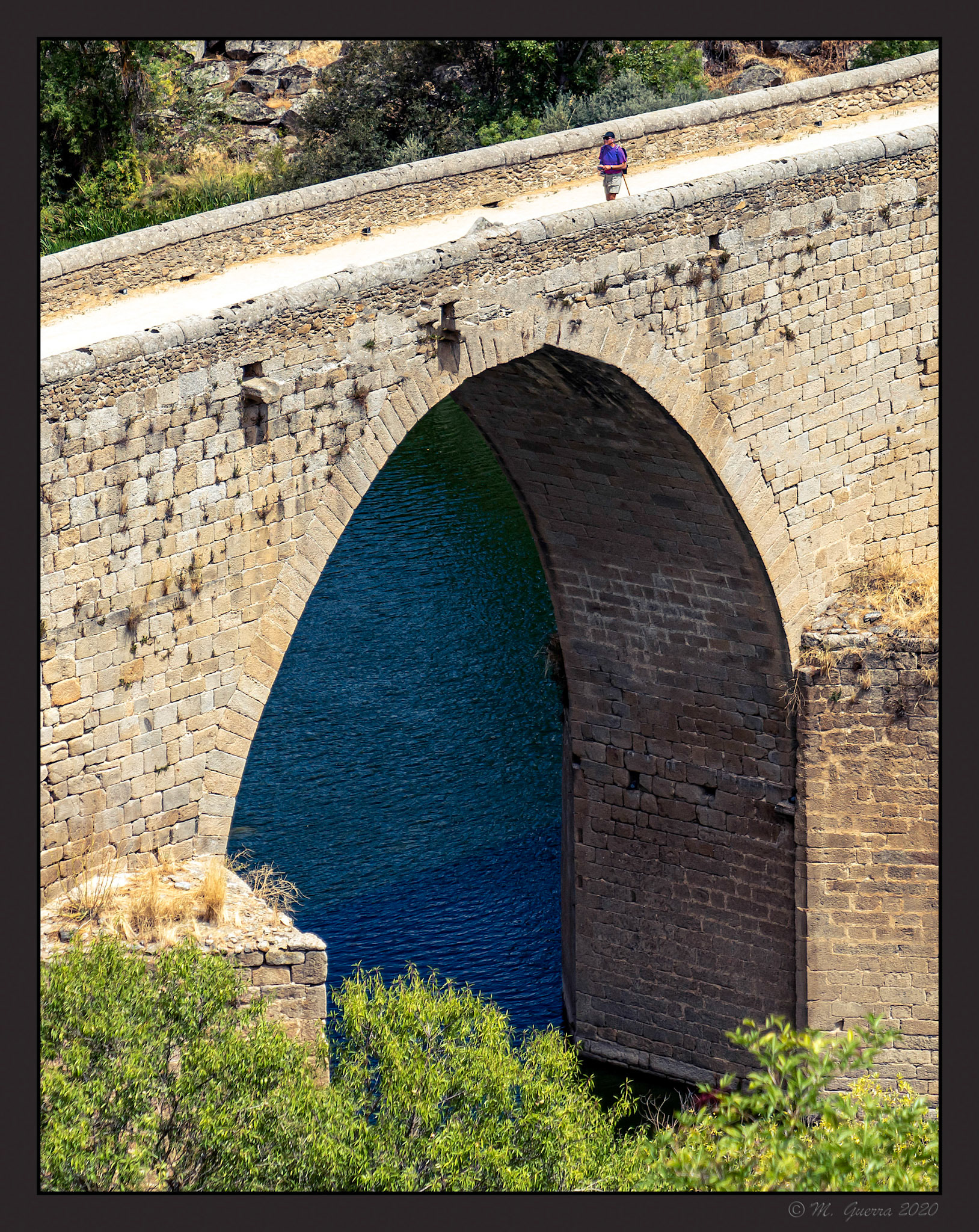 Puente sobre el río Tormes en Ledesma. Ampliar