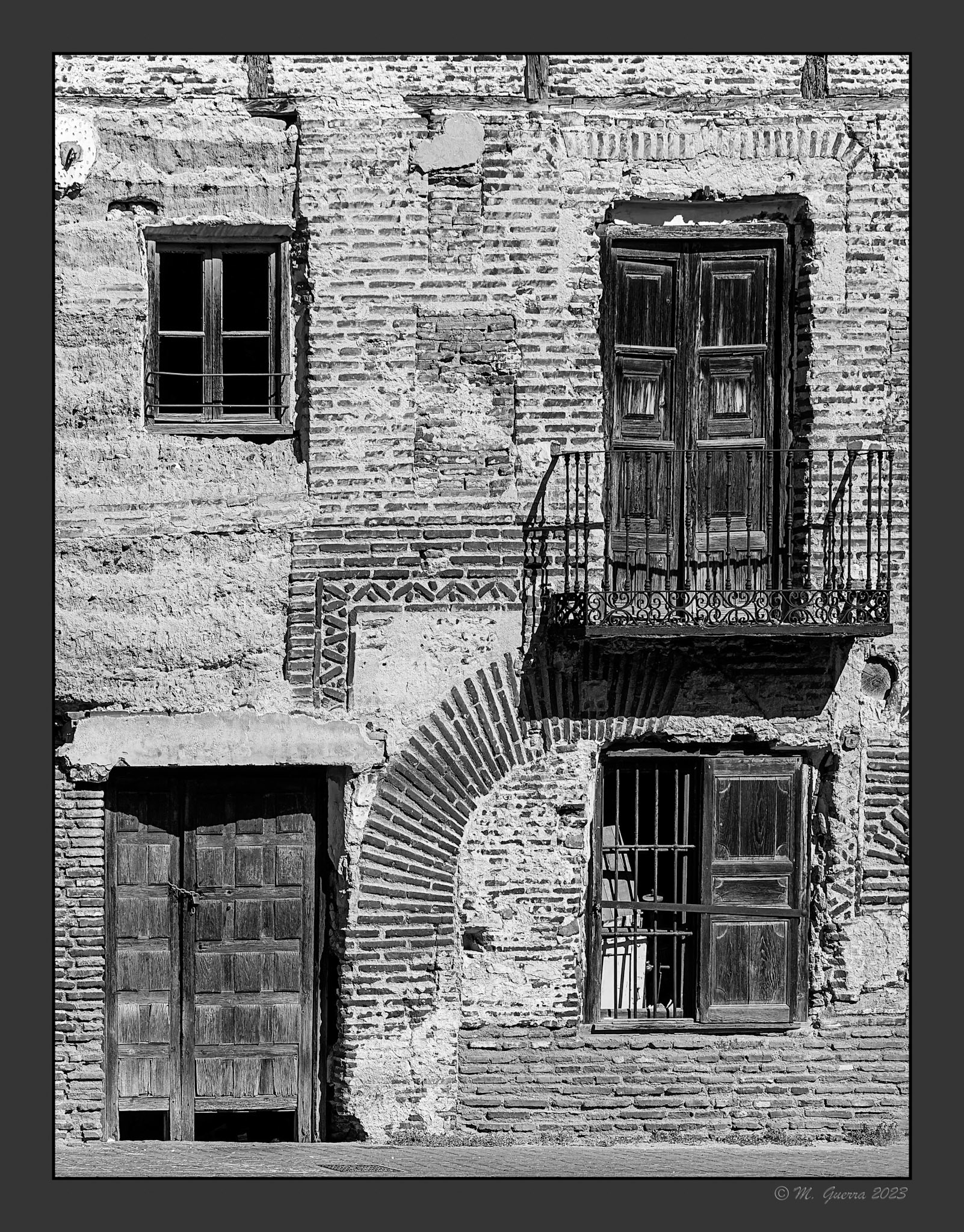 Casa vieja co balcón en Arévalo. 100ASA