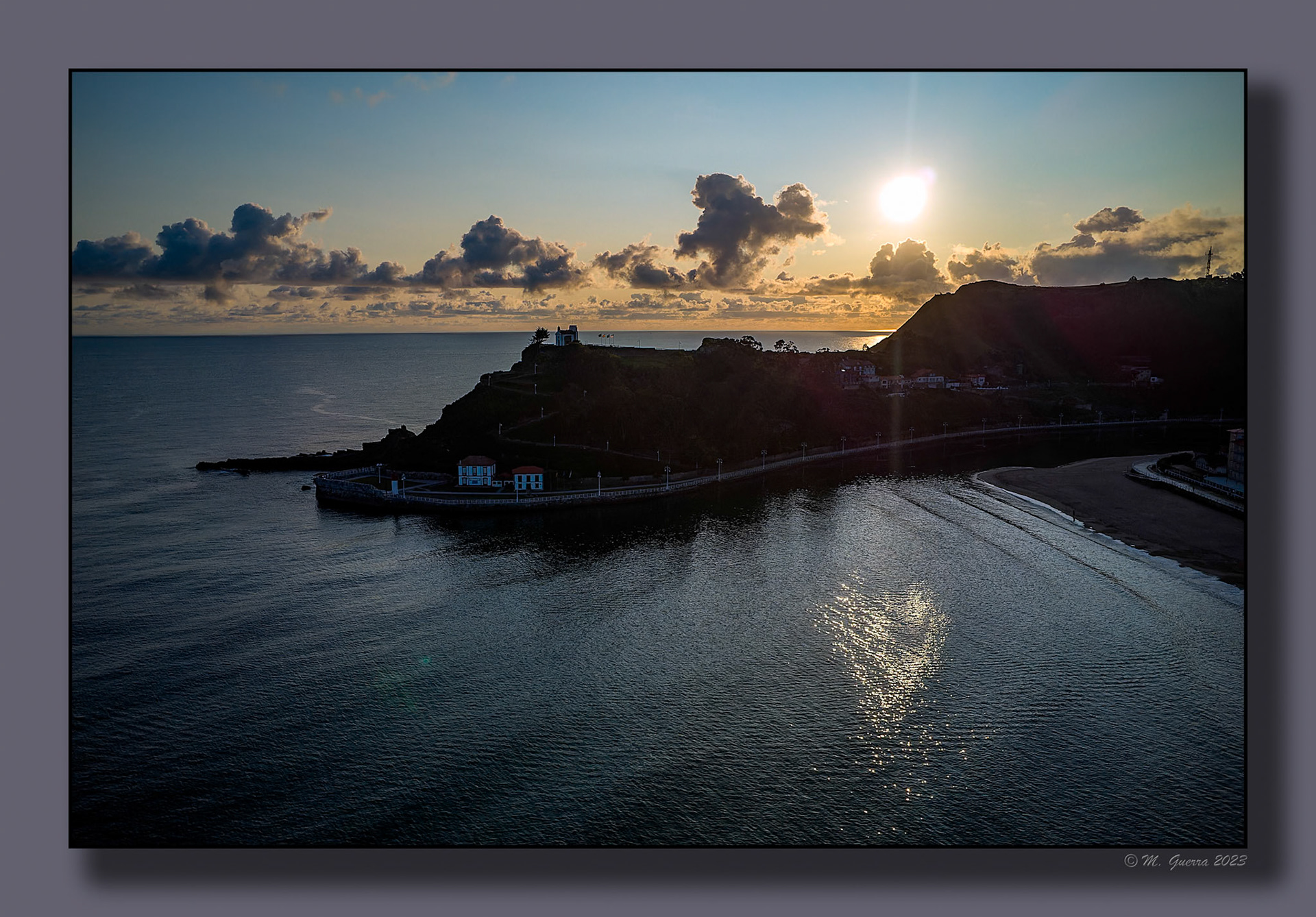 La ermita de La Guía en Ribadesella tomada desde el dron. 100ASA