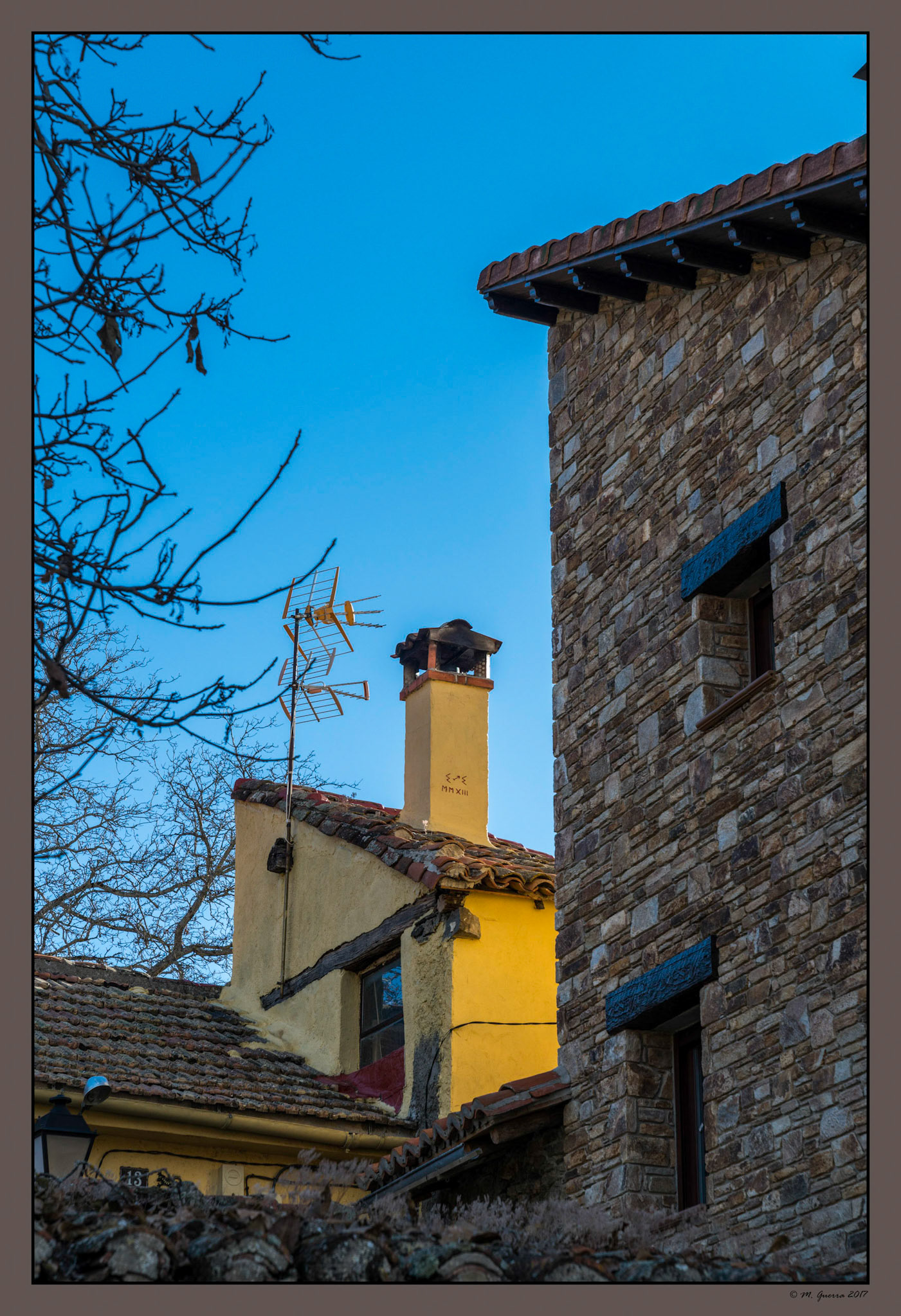 Casa en Puebla de la Sierra. Ampliar