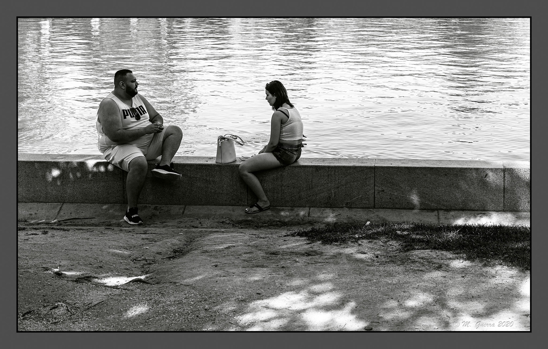Pareja en el estanque de El Retiro. Ampliar