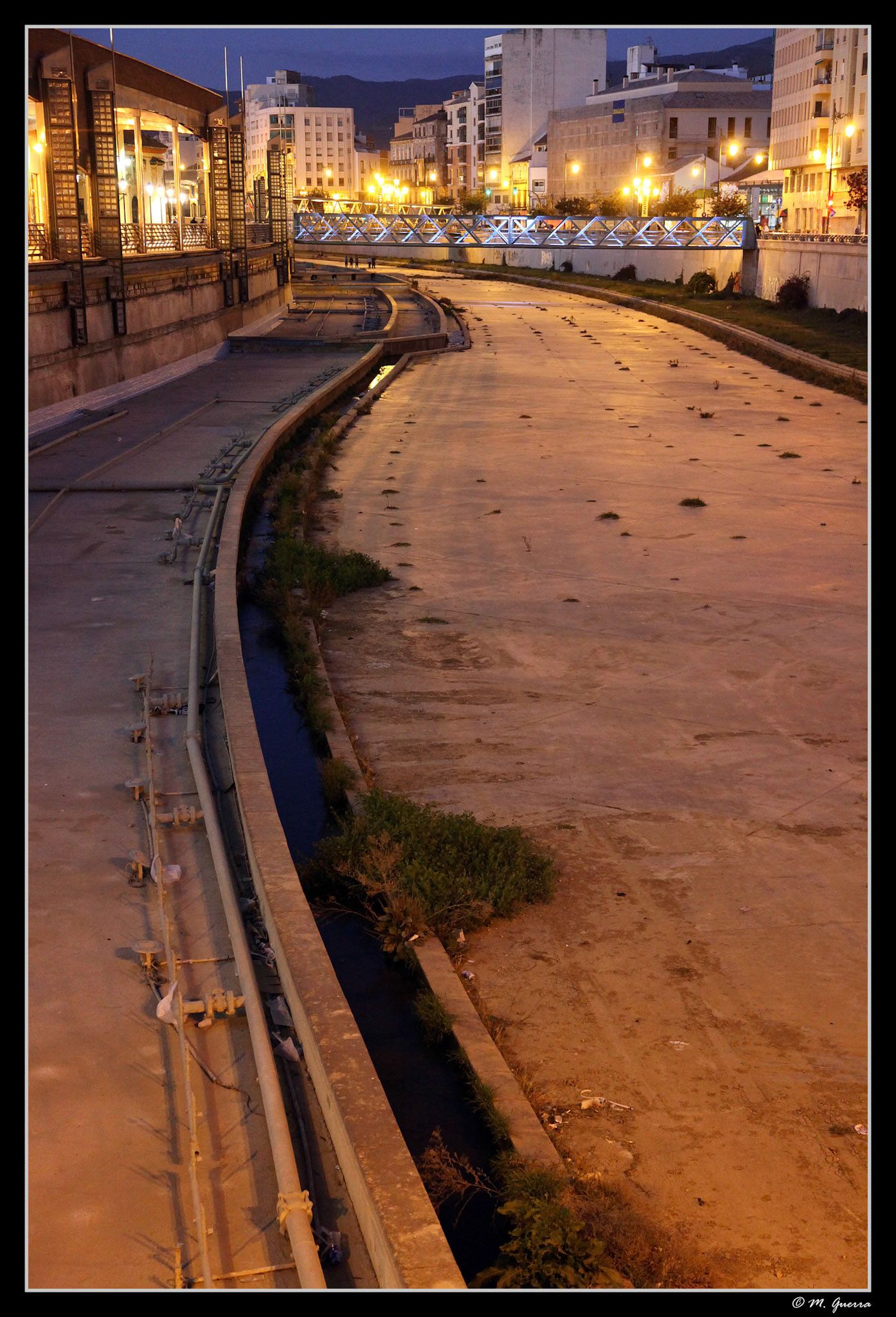 Rambla en Málaga. Ampliar