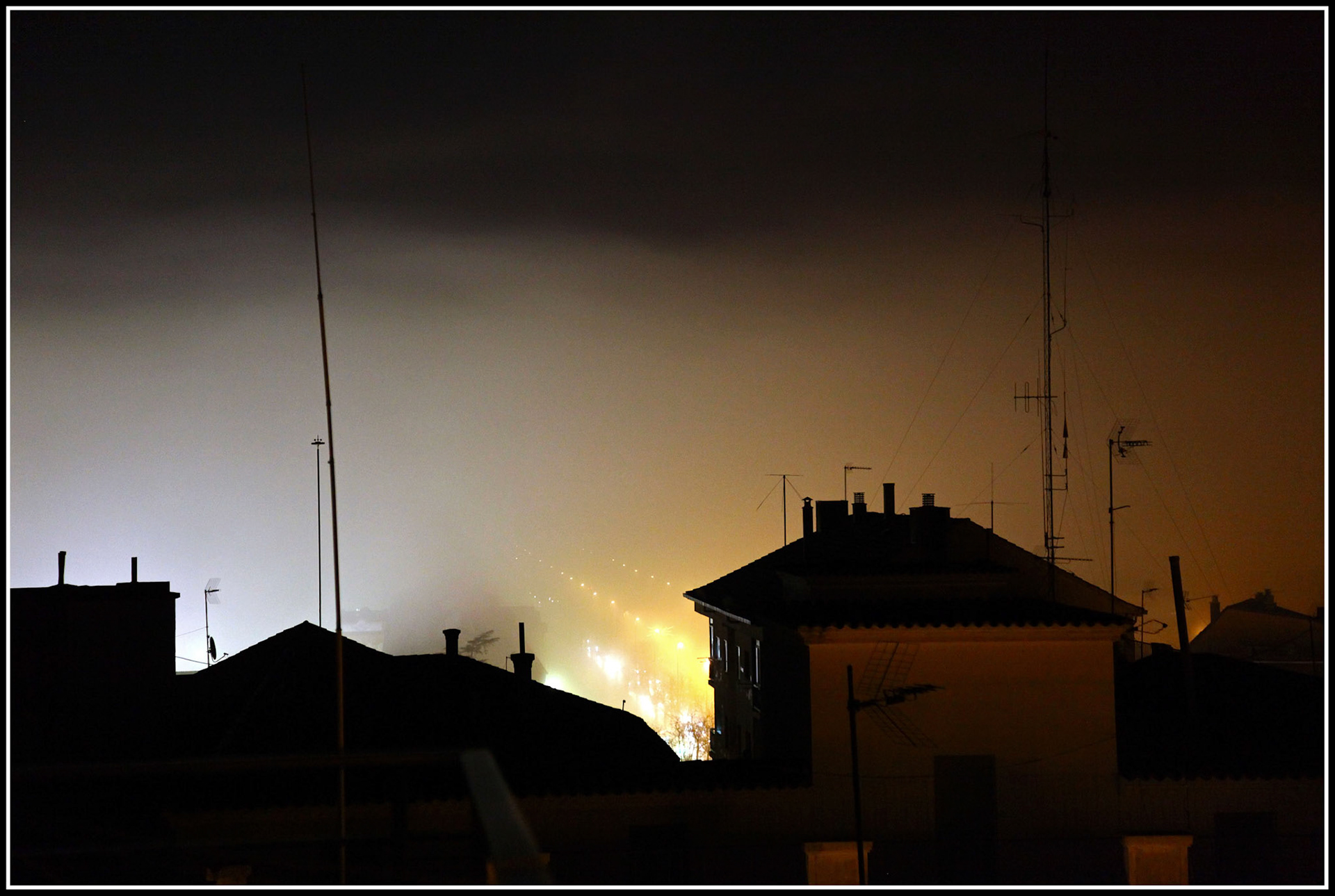 Zamora de noche con niebla. Ampliar