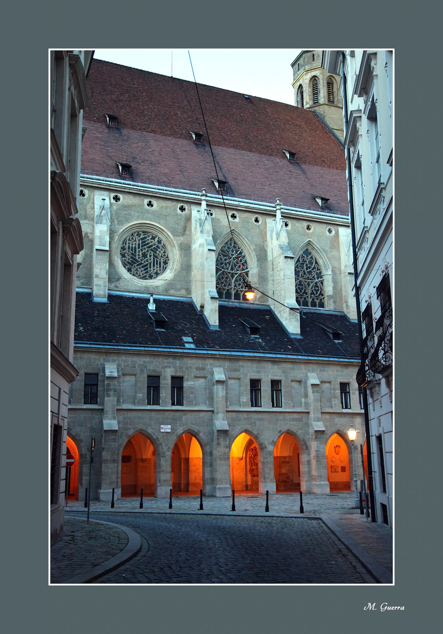 Calle en Viena. Ampliar