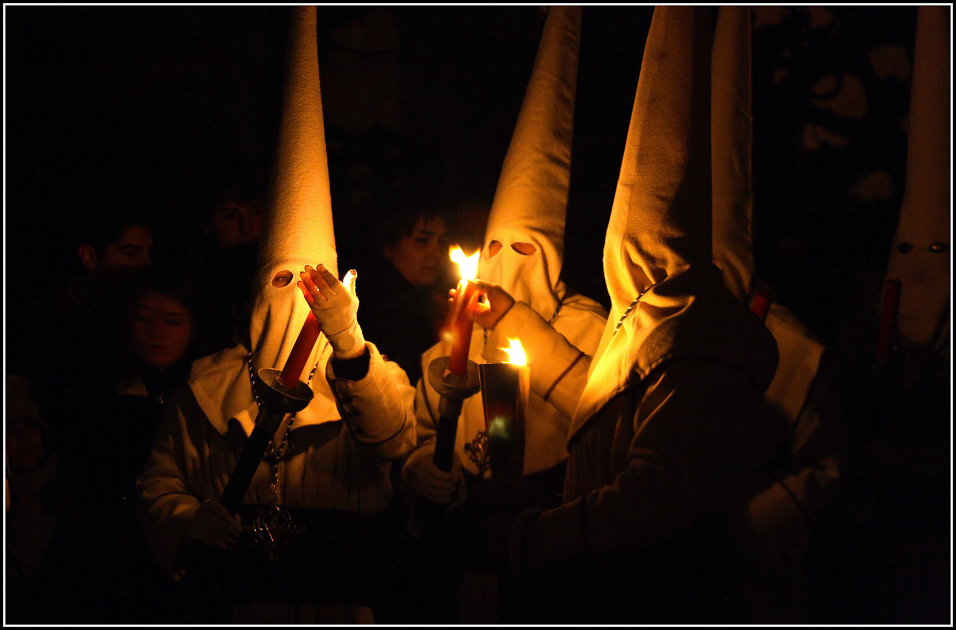 La procesión del Cristo Yacente en Zamora. Ampliar