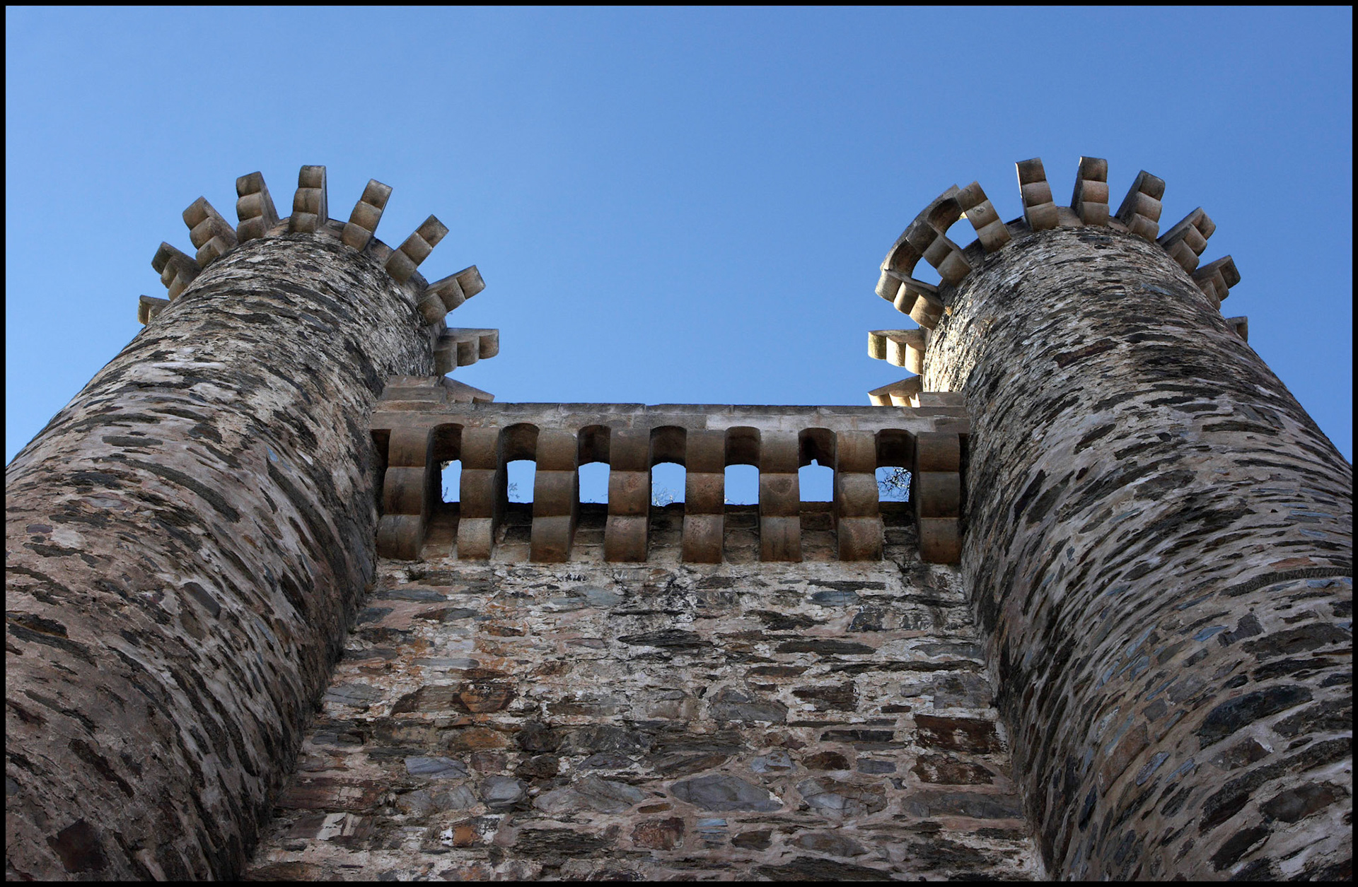 Torres del castillo de Ponferrada. Ampliar