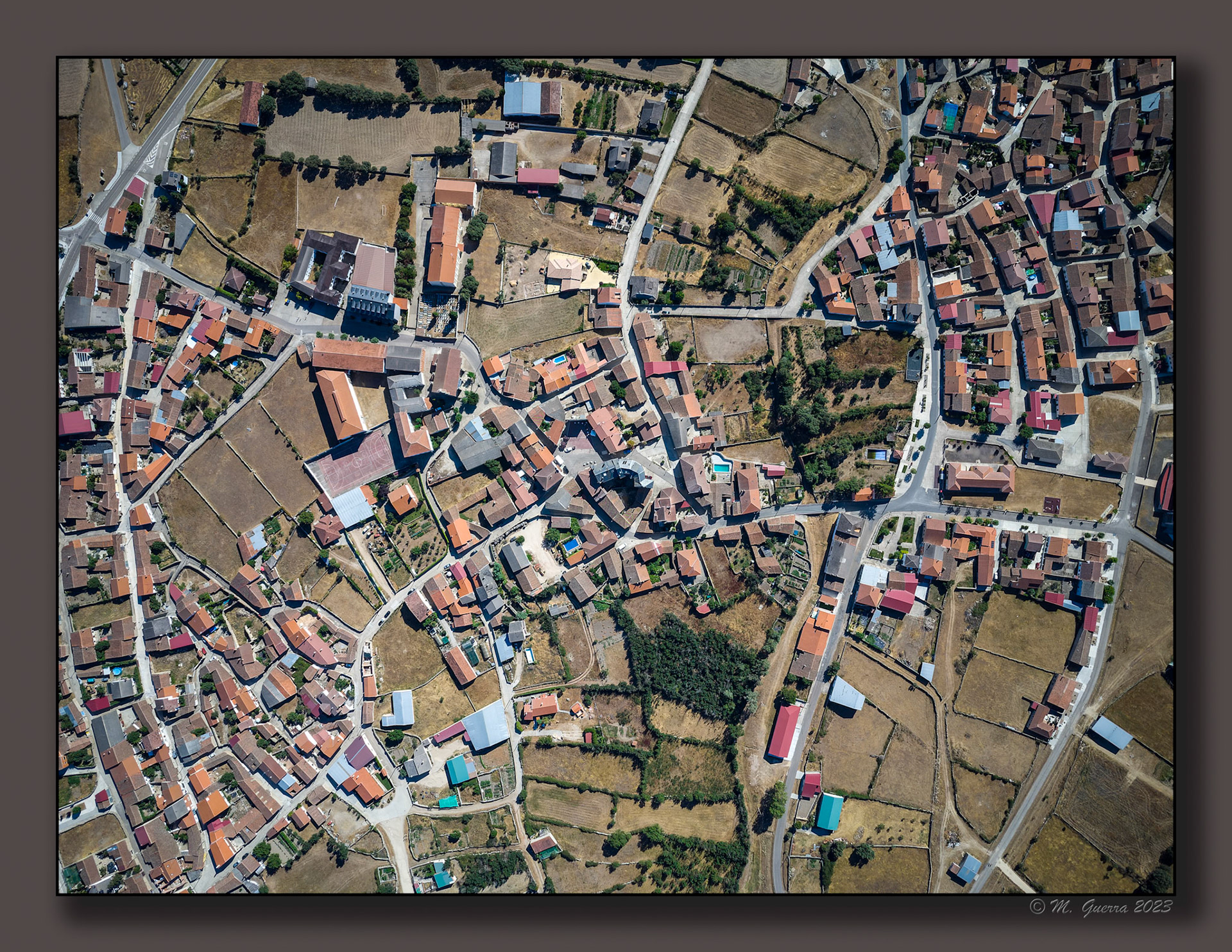 Muga desde el dron a una altitud de 500 metros. 100ASA