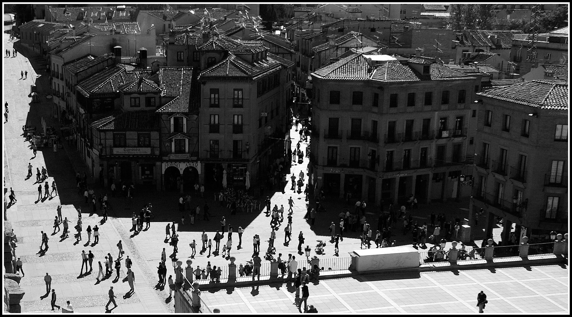 Segovia. Ampliar. 100ASA