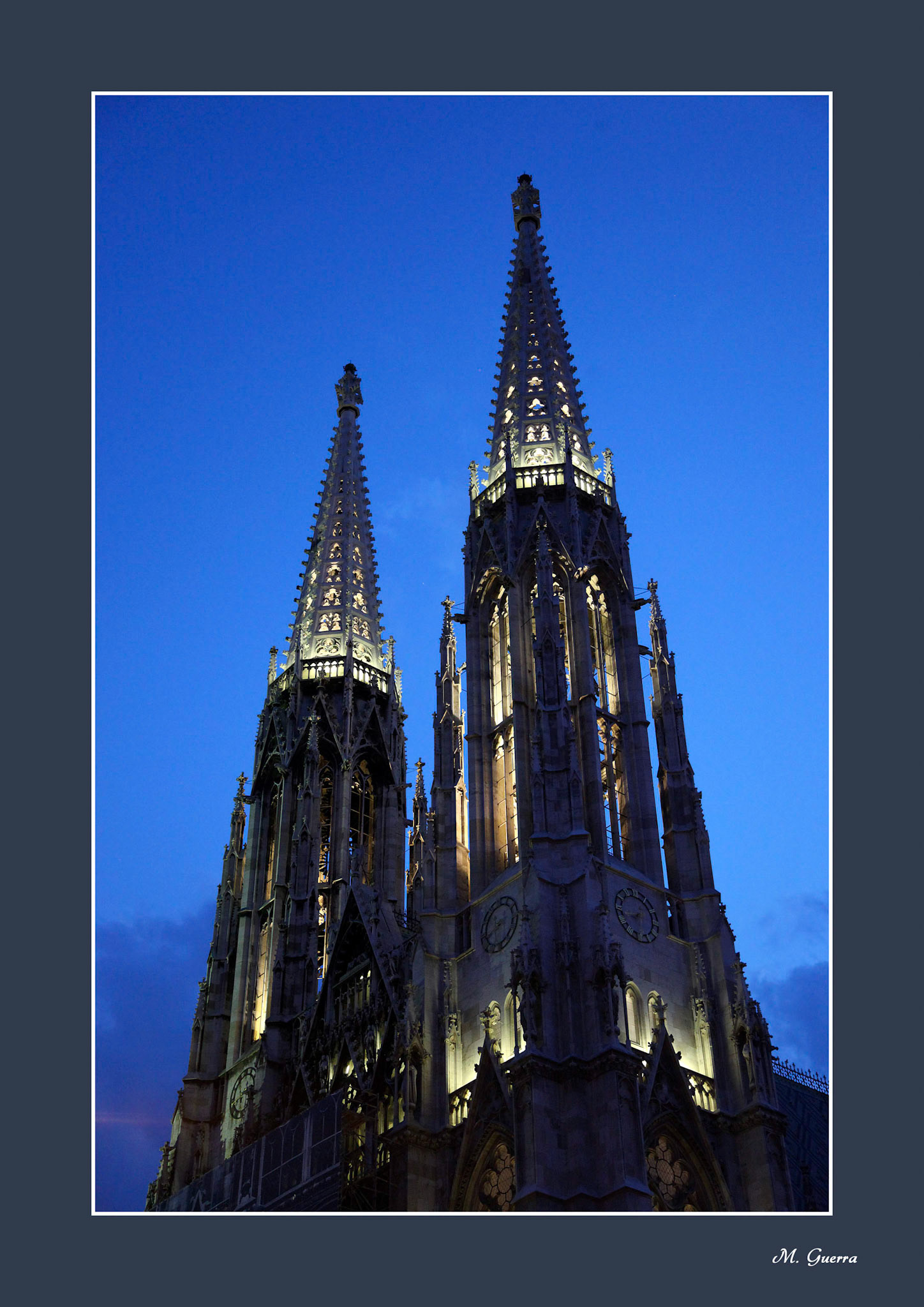 Torres del ayuntamiento de Viena. Ampliar