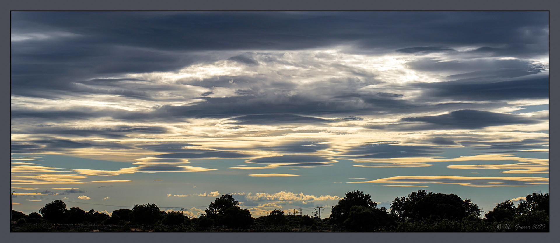 Cielo con nubes en Muga. Ampliar