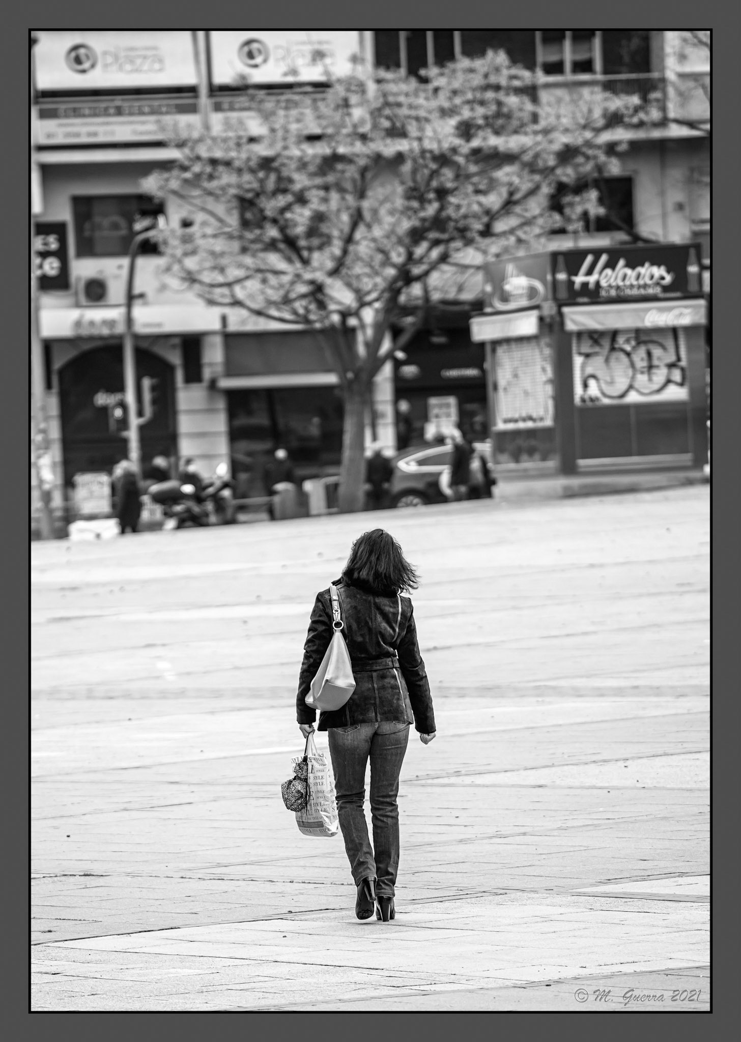 Chica en Las Ventas