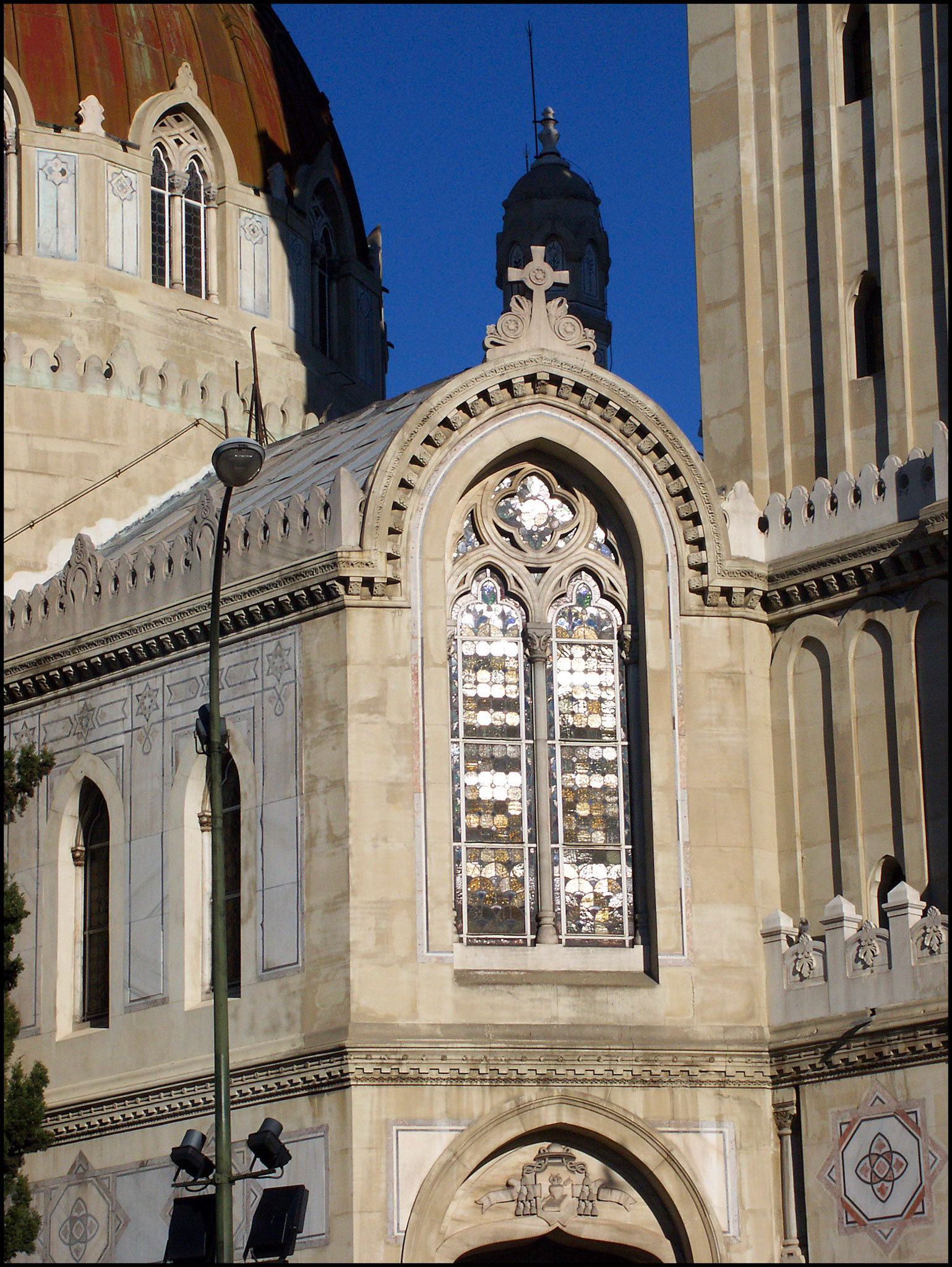 Iglesia en Madrid. Ampliar
