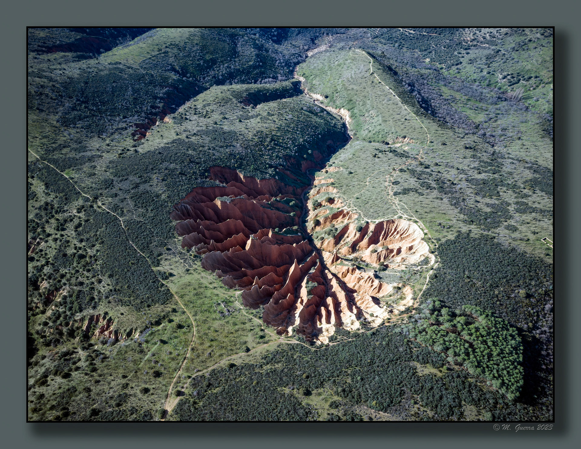 Las Cárcavas de la Oliva desde el dron