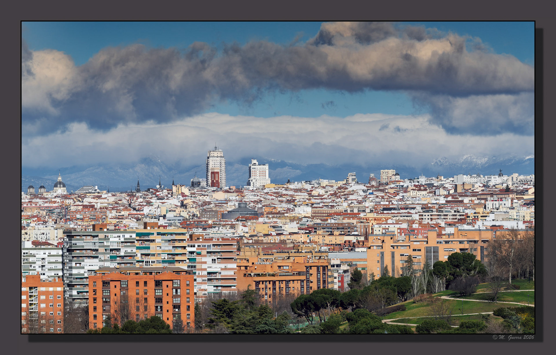 Skyline de Madrid desde el alto de Entrevías