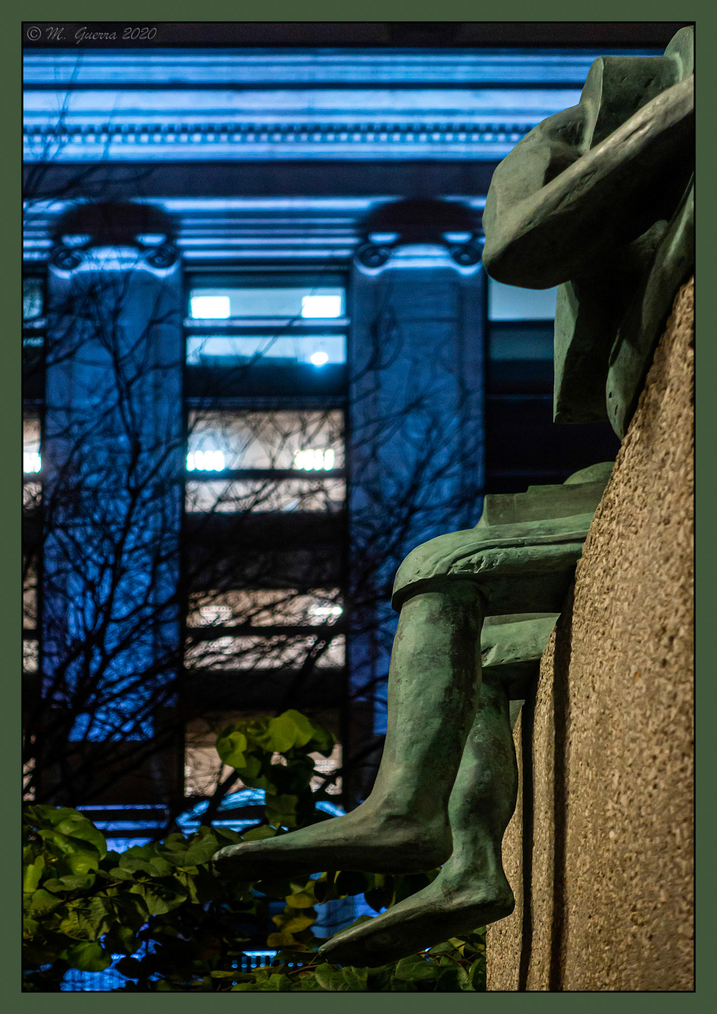 Estatua en el paseo de la Castellana
