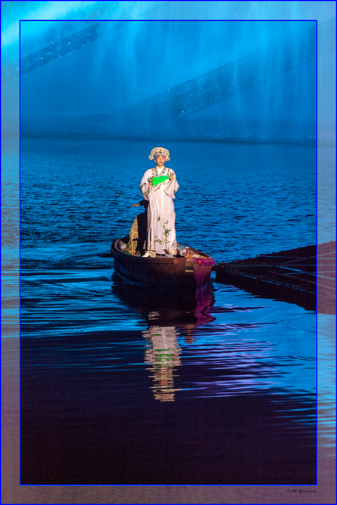 Espectáculo de luz, sonido, danza y una historia de amor en el lago Yuehu en Hangzhou. Ampliar