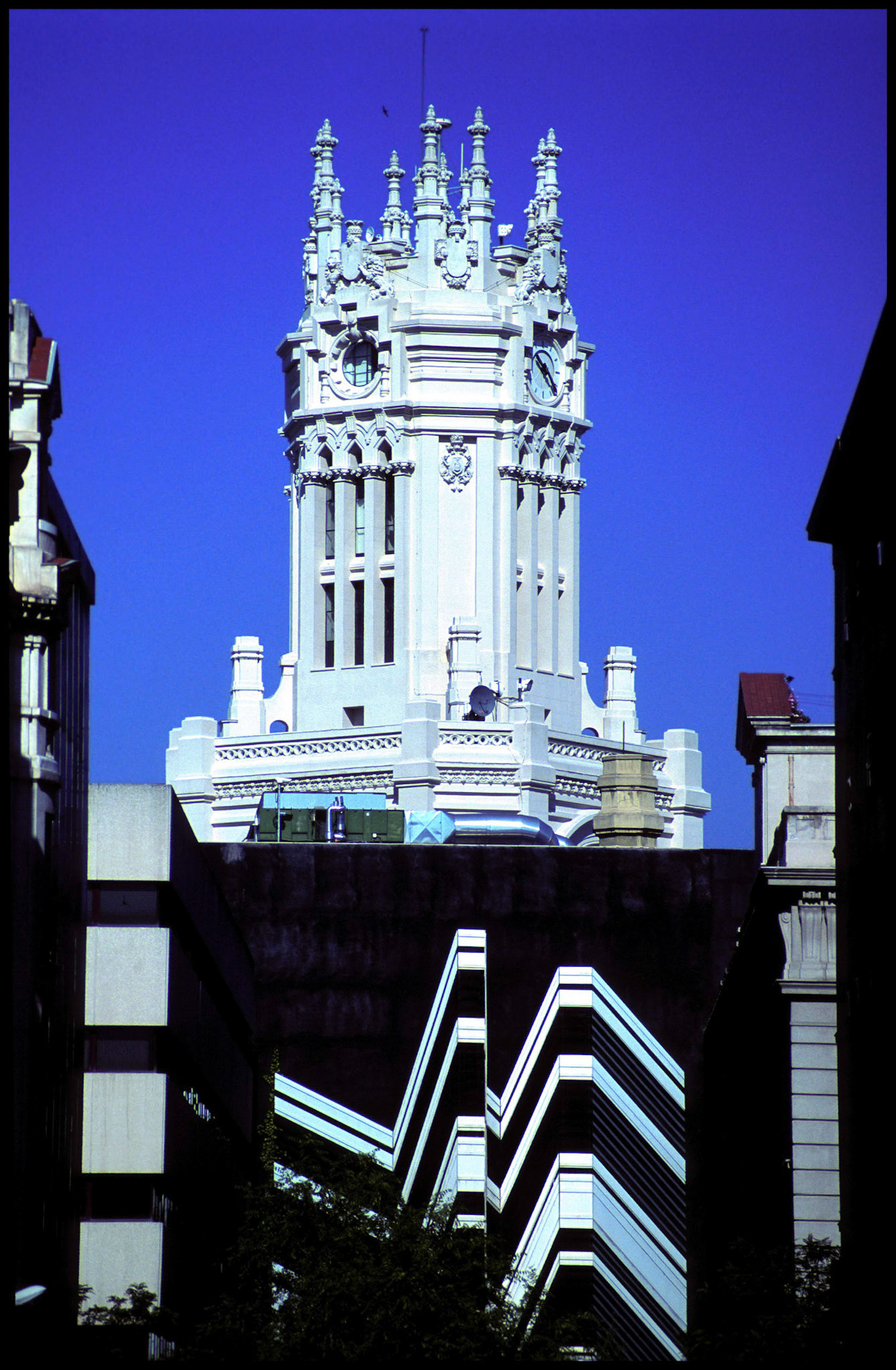 El palacio de Telecomunicaciones en Madrid. Ampliar