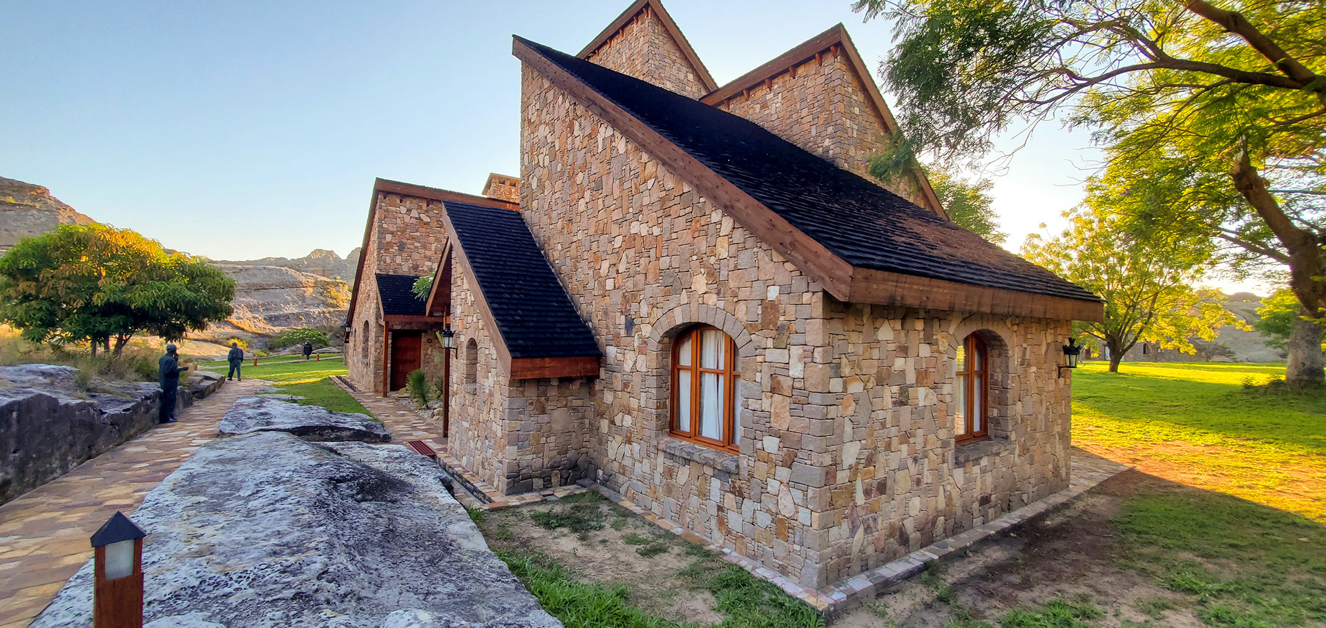 Hotel Le Jardin du Roy. The architectural patterns of the main buildings were repeated in the design of the smaller villas that housed 4 separate rooms each. 
