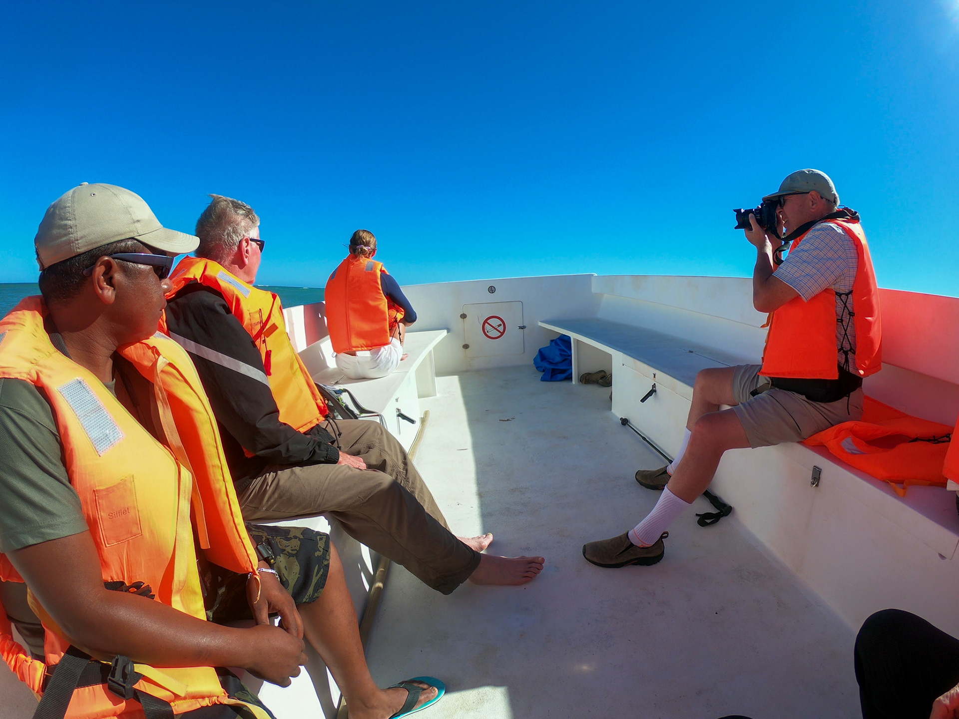 Return boat ride to Toliara from Anakao