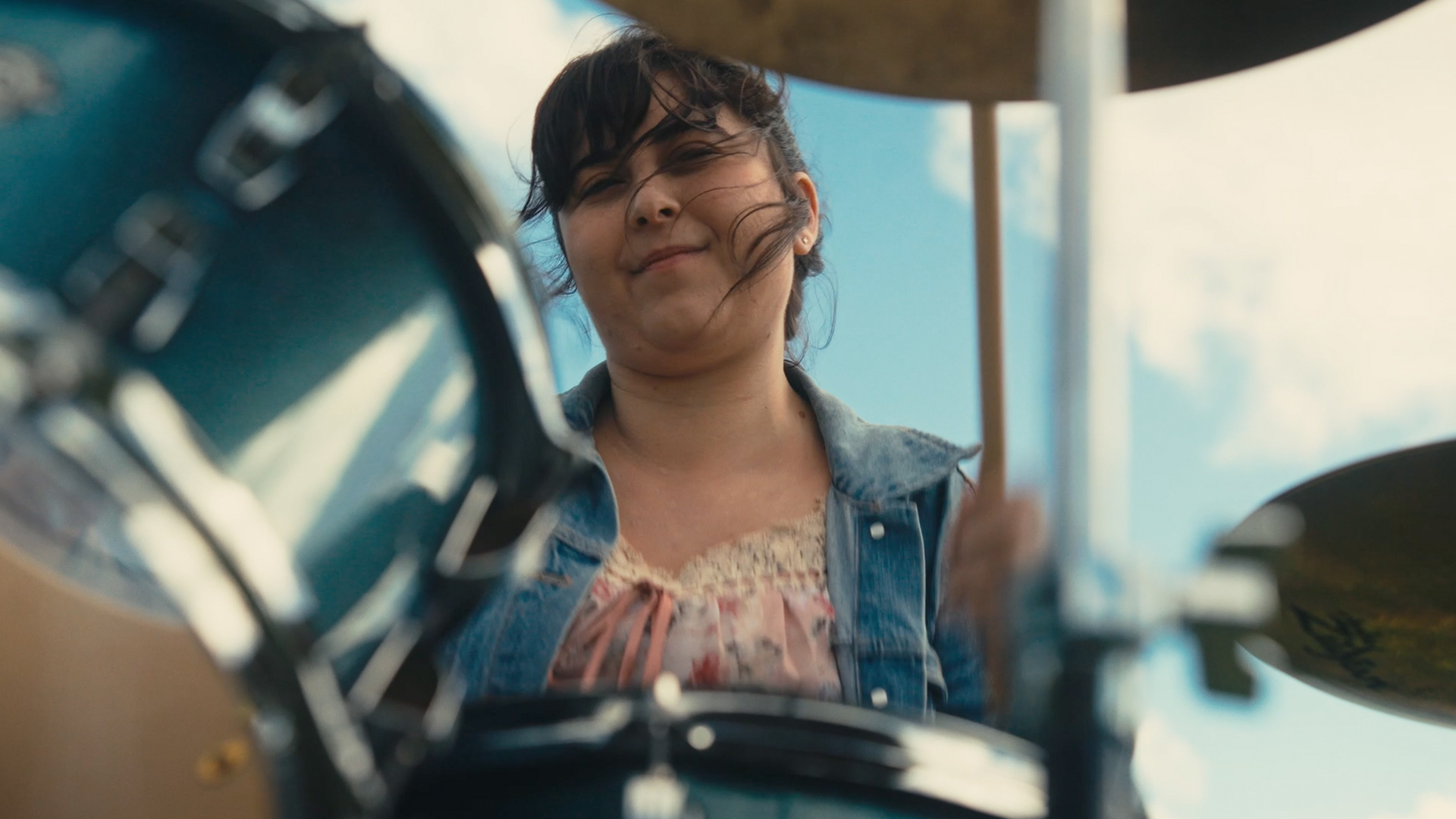 DOP, EDITOR, COLOURIST (SPACES BETWEEN MUSIC VIDEO)