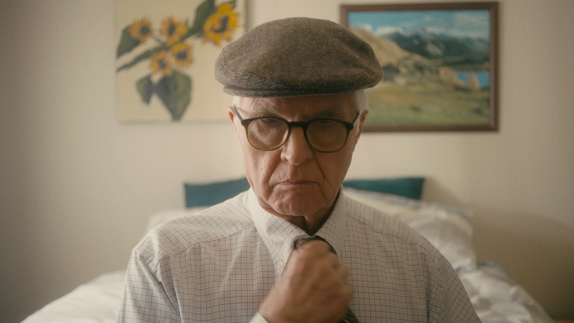 DOP, EDITOR, COLOURIST (SPACES BETWEEN MUSIC VIDEO)