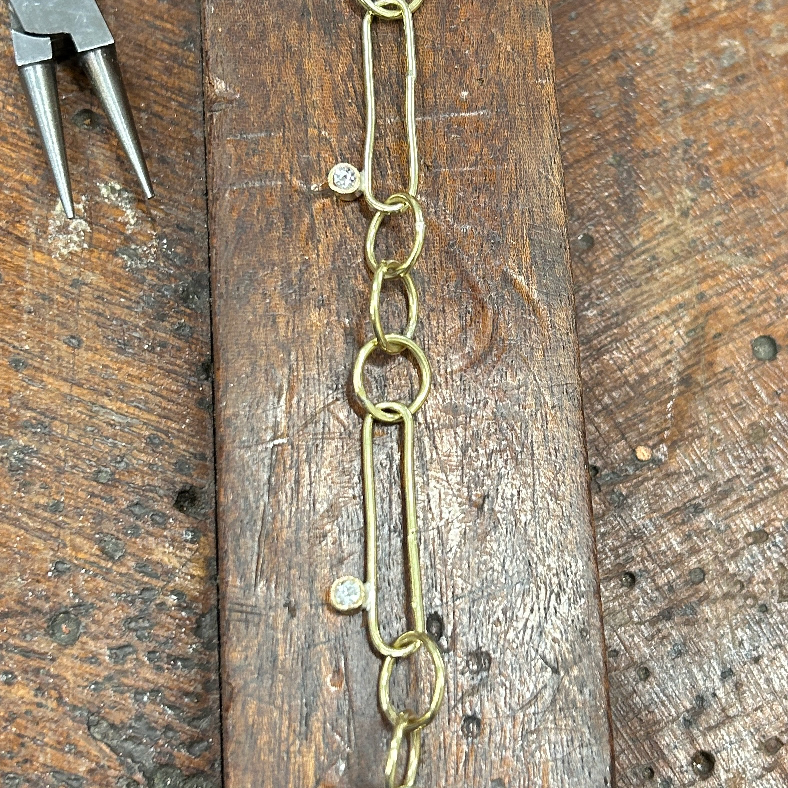 Completed chain with CZ attachments
