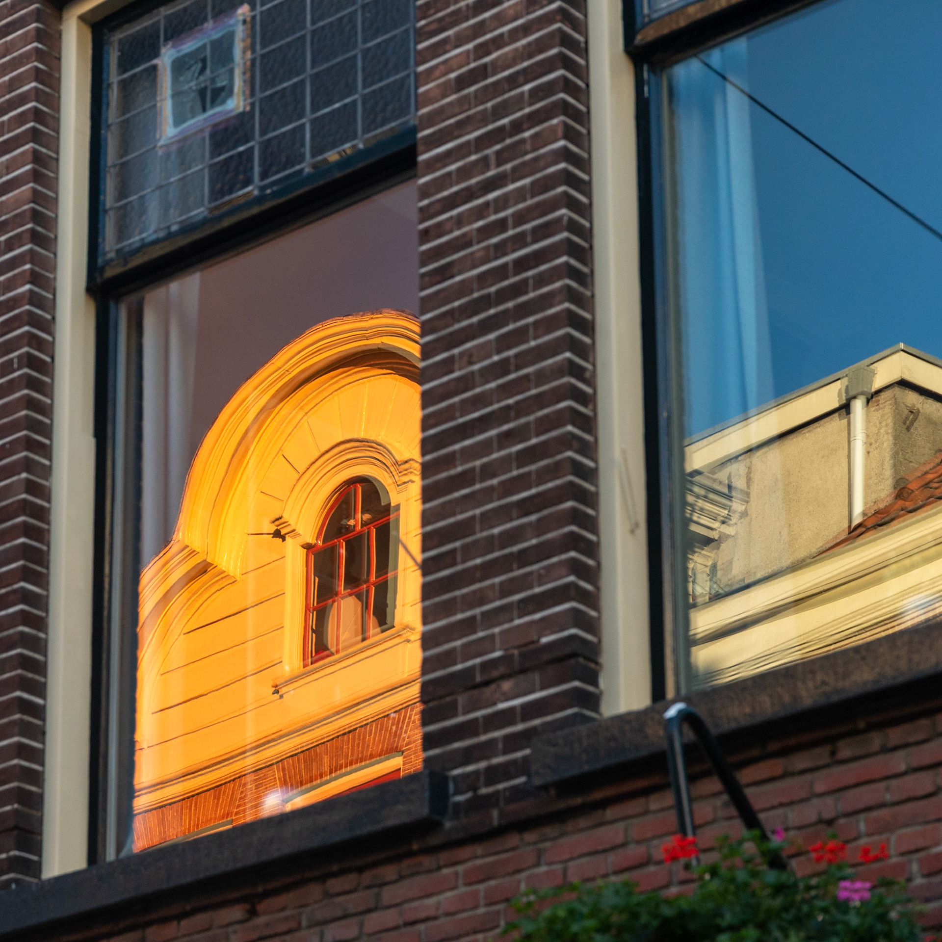 Oud reflecteert in nieuw(er)