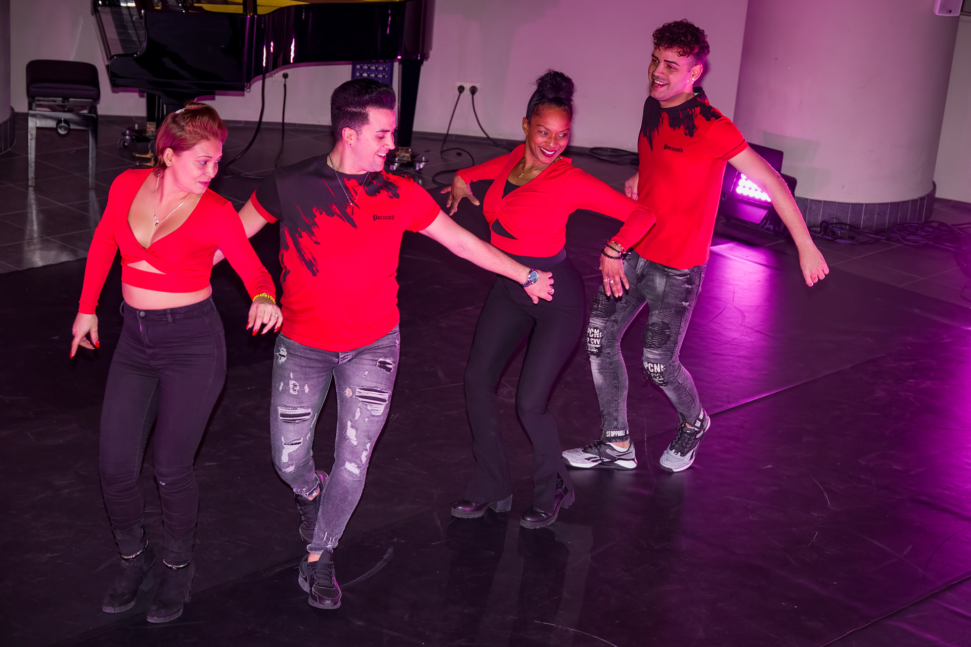 Dansen bij Versteegh