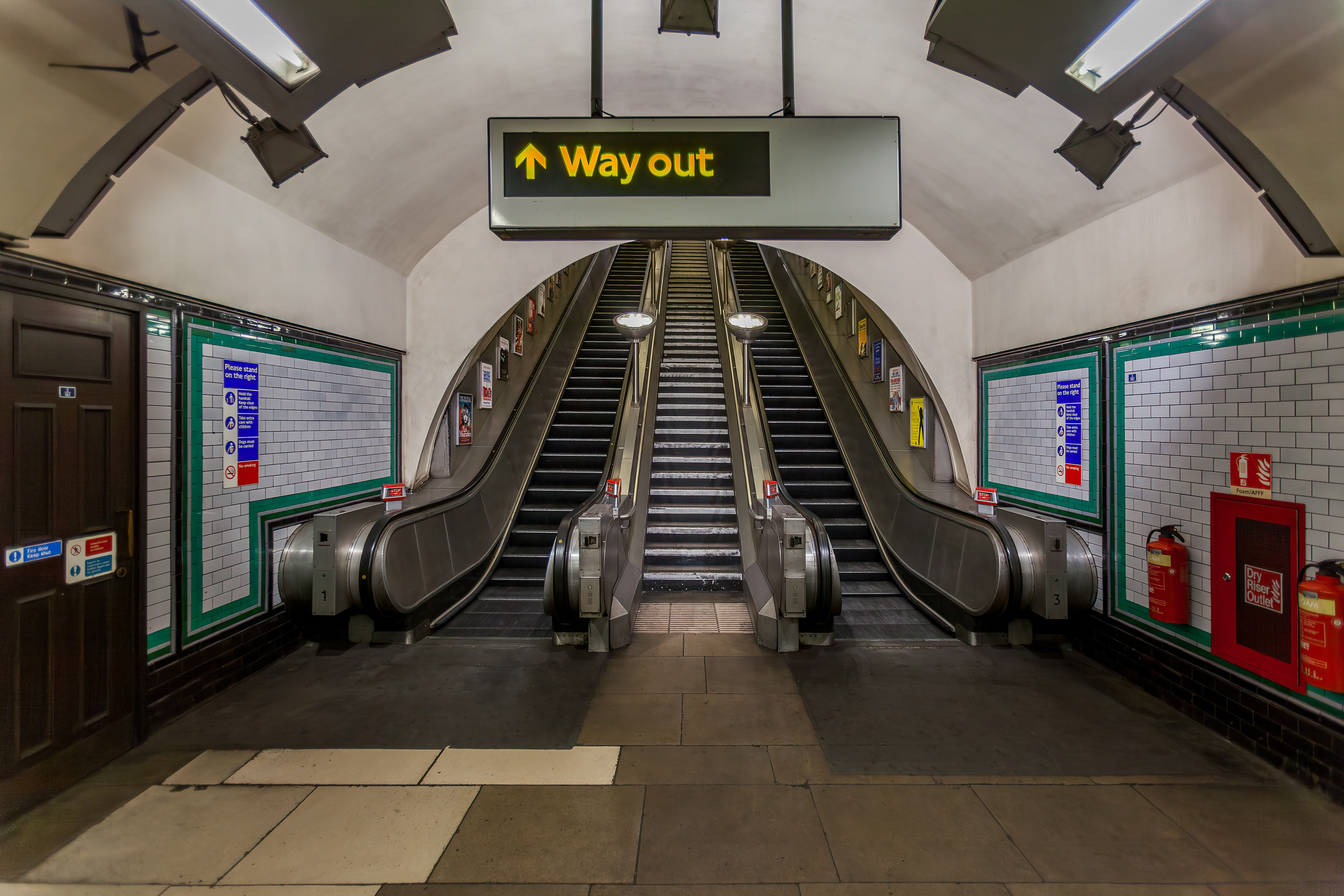 SOUTH WIMBLEDON, LONDON 2015