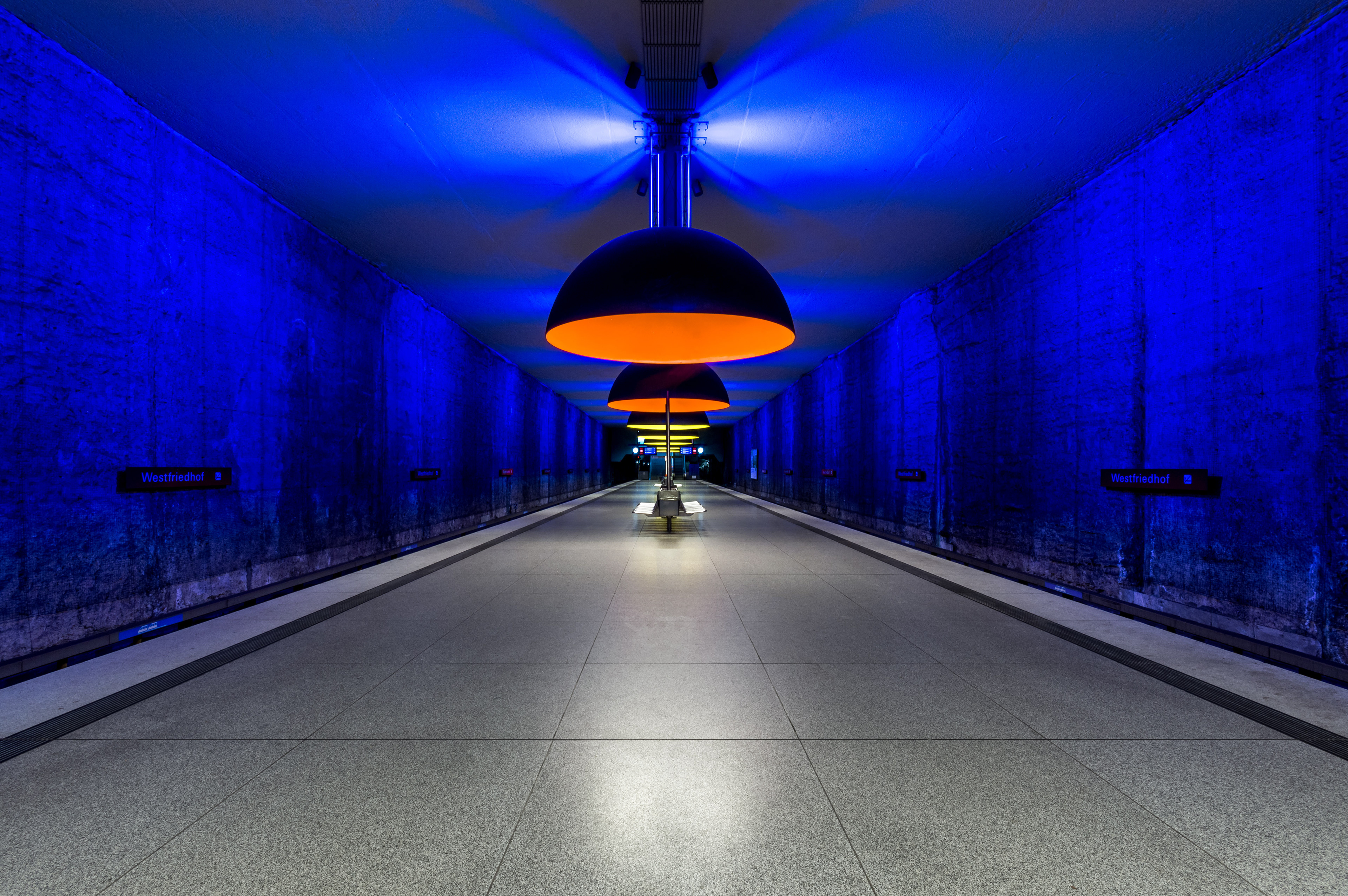 31 Westfriedhof U-Bahn-Station, München 2016