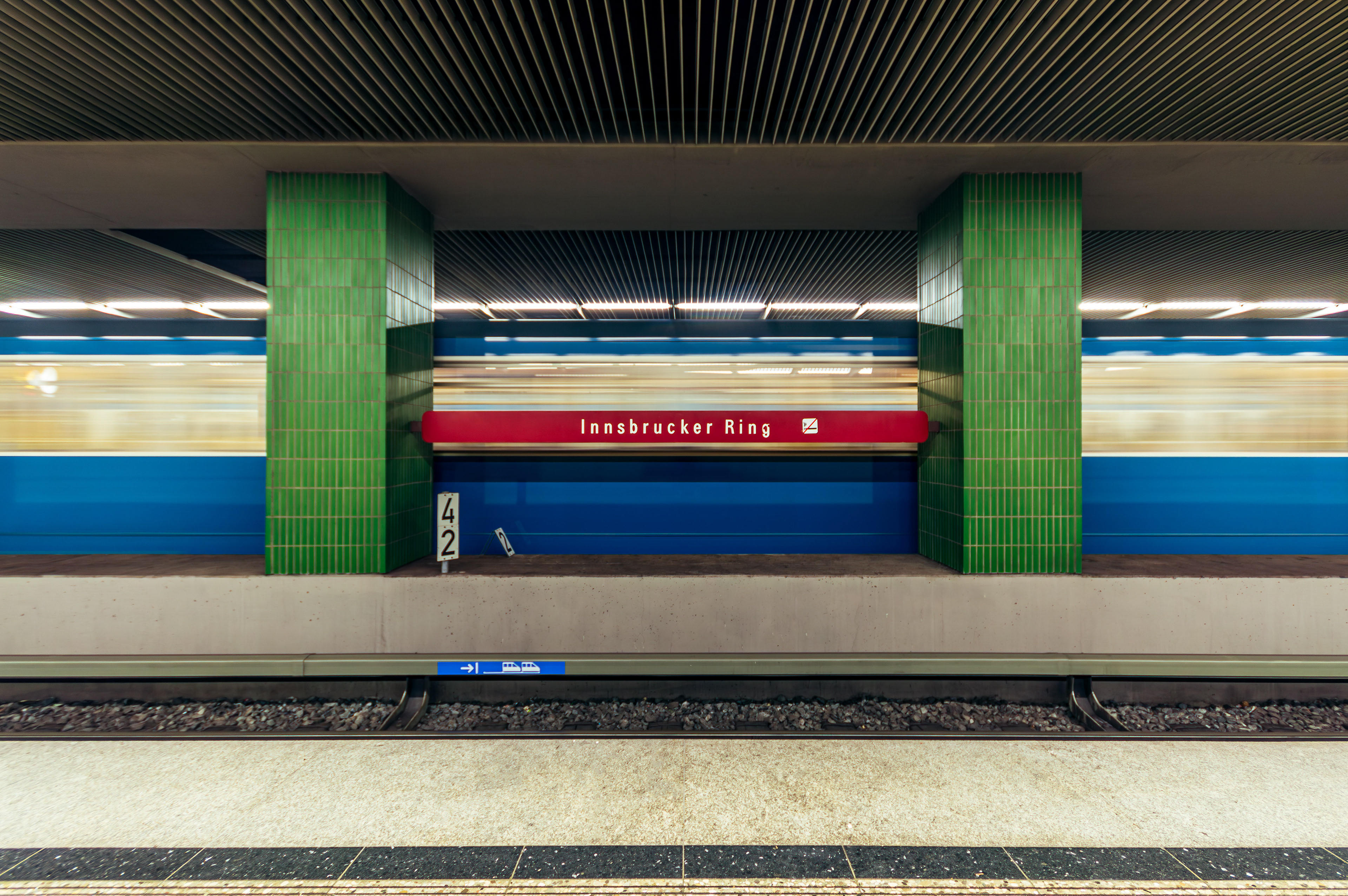 27 Innsbrucker Ring U-Bahn-Station, München 2016