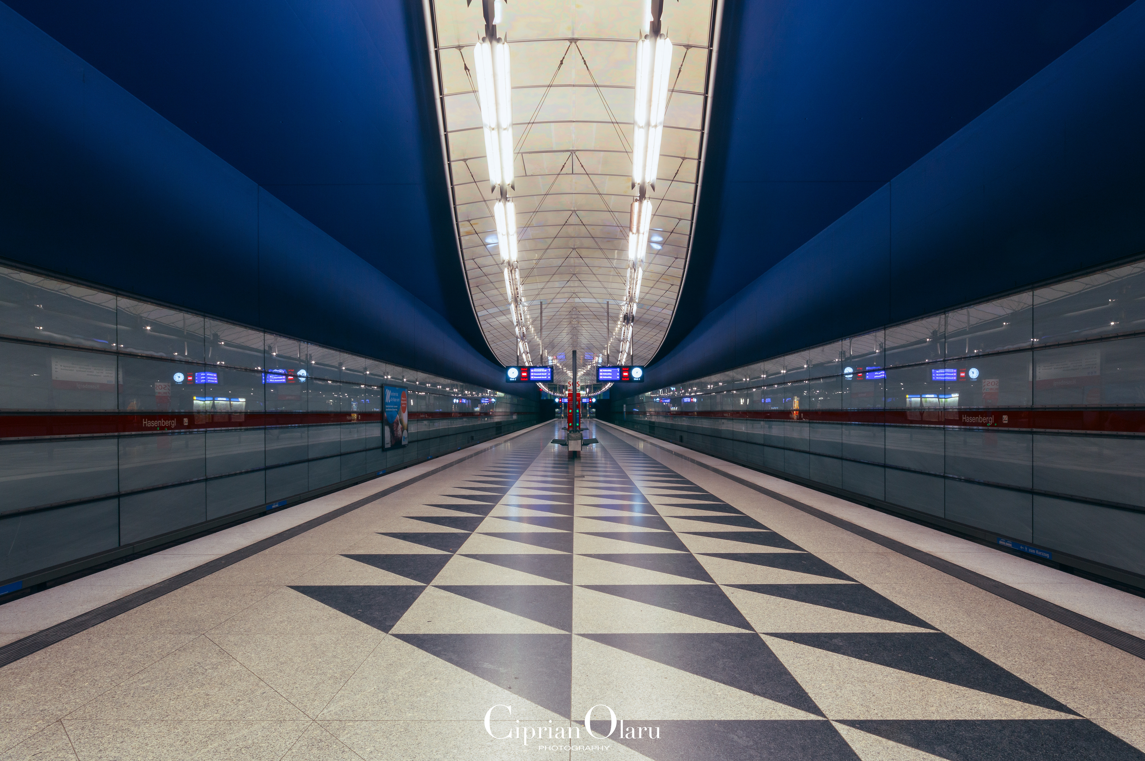 Hasenbergl U-Bahn-Station,  München 2016