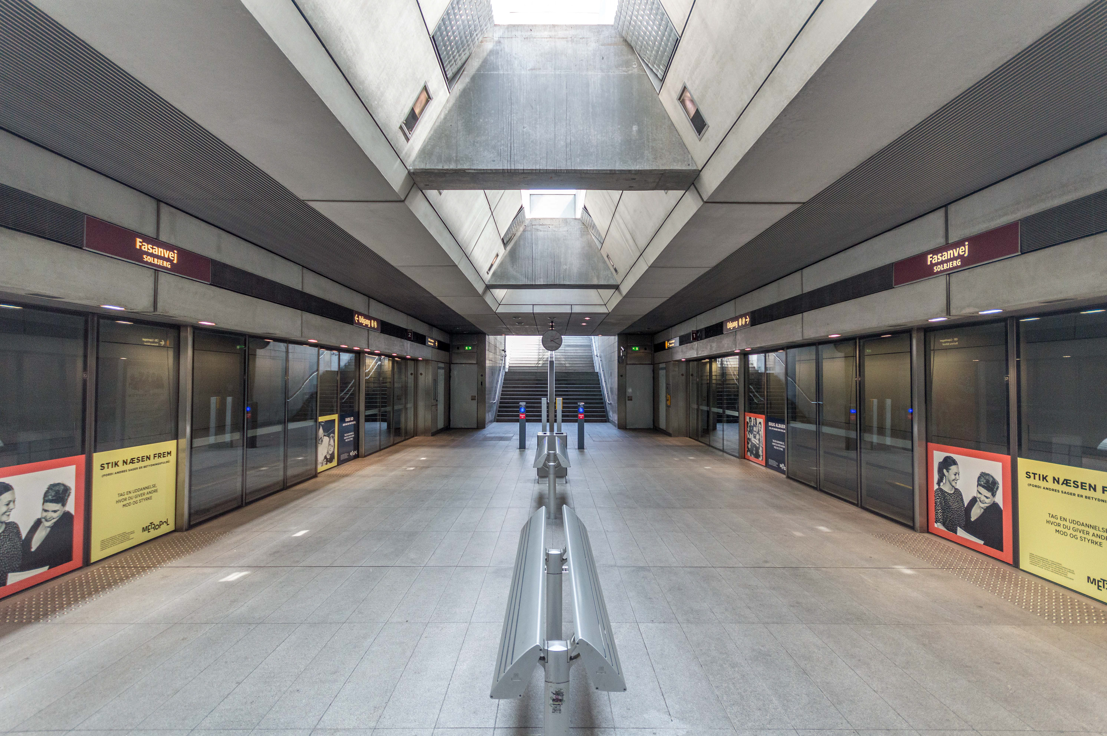 44 Fasanvej U-Bahn-Station, Kopenhagen 2016