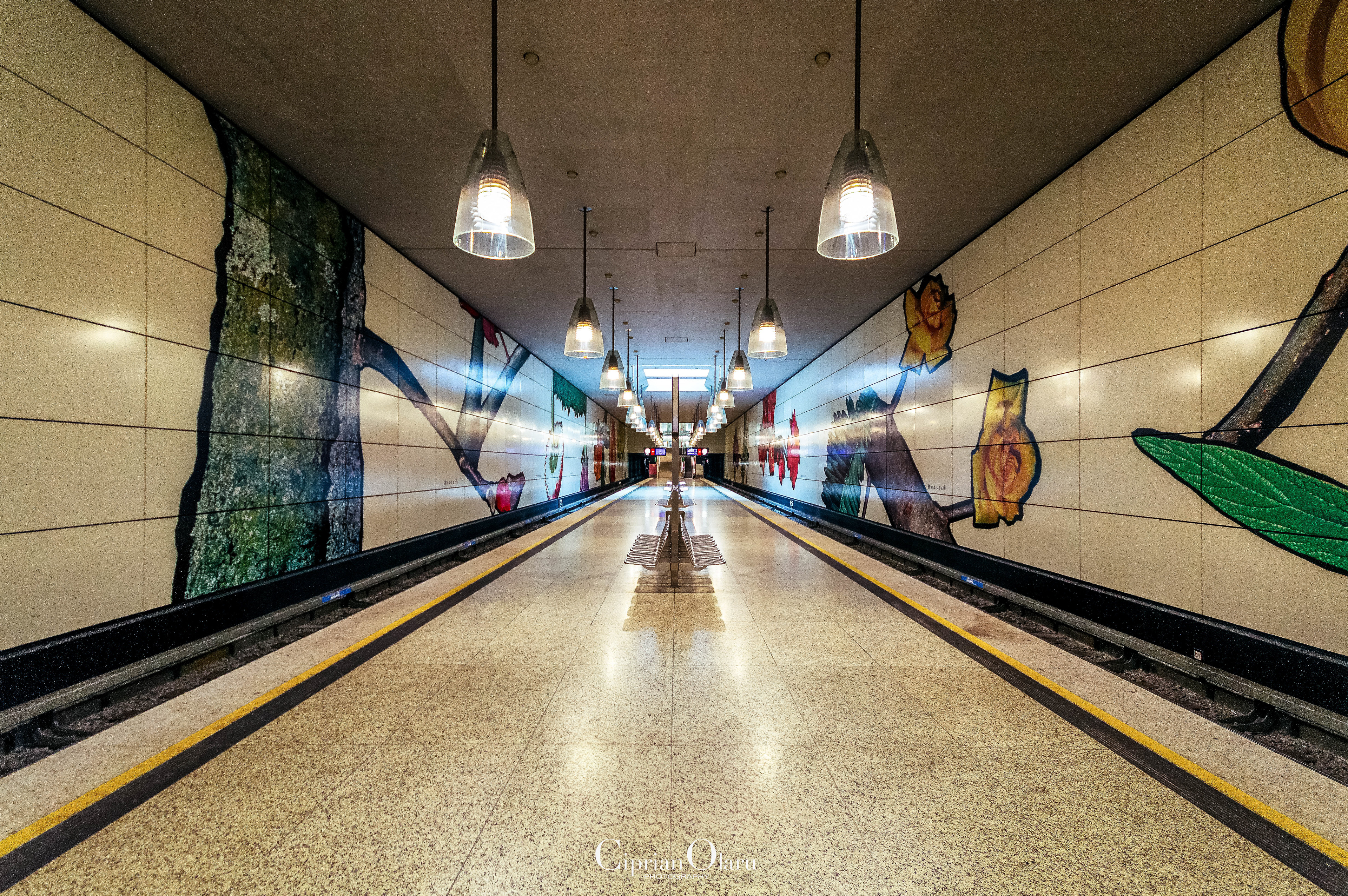 Moosach U-Bahn-Station, München 2016