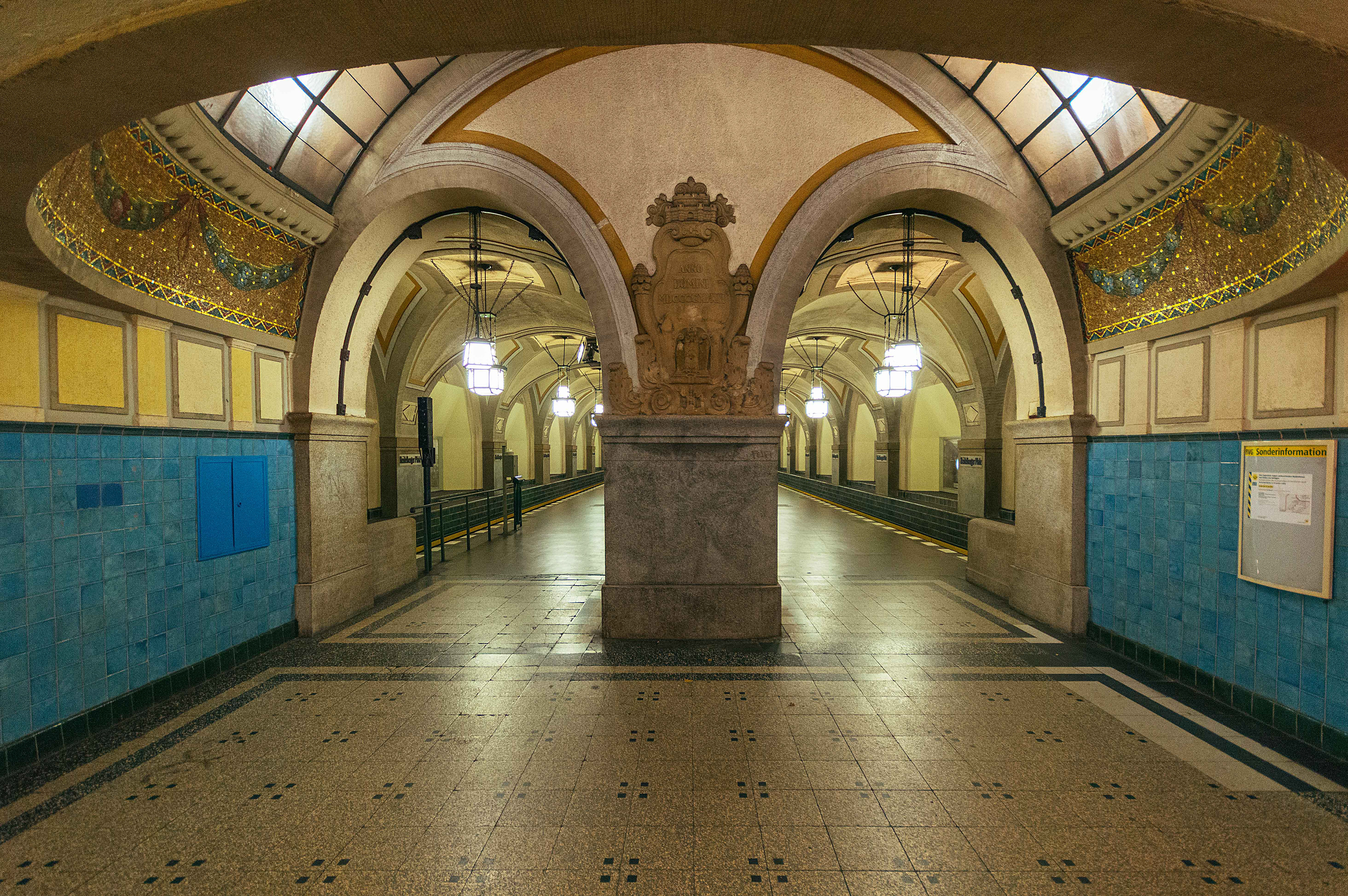 24 Heidelberger Platz U-Bahn-Station, Berlin 2017