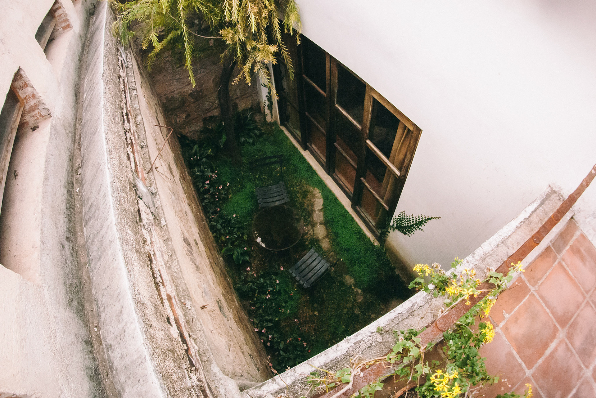 Yo dawg, we heard you like terraces so we put a terrace in your terrace so you can relax while you relax!