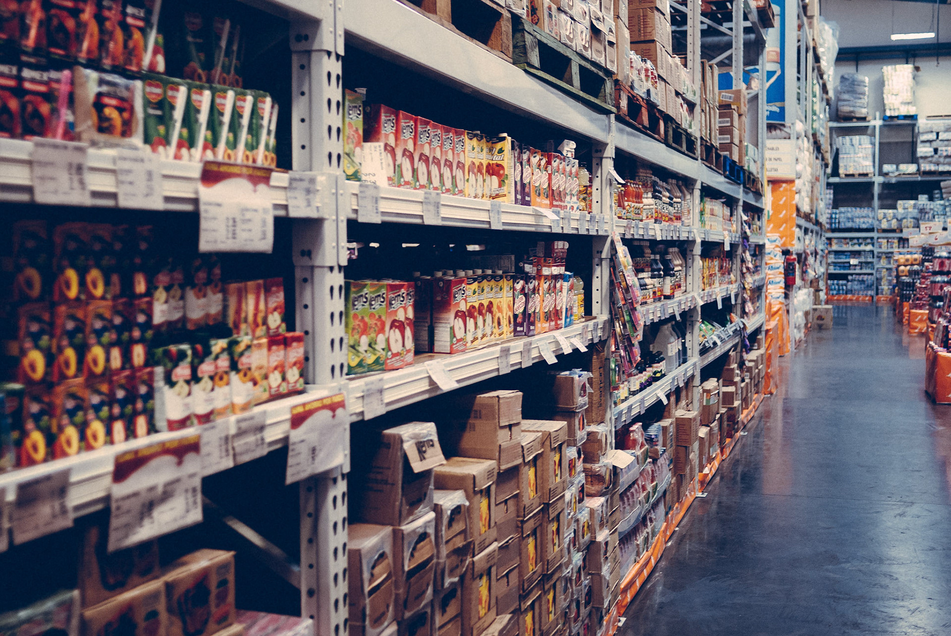 Guatemalan grocery shopping: What started as an exciting novelty quickly became a miserable chore.
